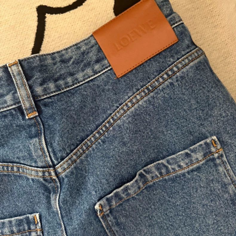 Loewe LOEWE SS25 printed logo curved knife jeans Size 26" / US 2 / IT 38 - 5 Thumbnail