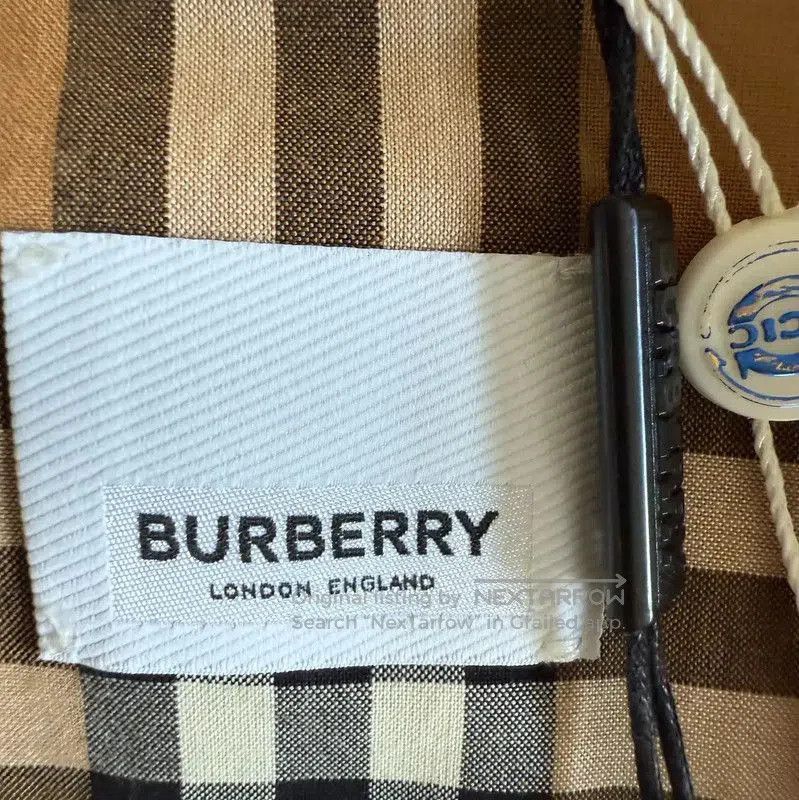 Burberry Burberry Women's Khaki Cotton Trench Coat. Size XXS / US 00 / IT 34 - 4 Thumbnail