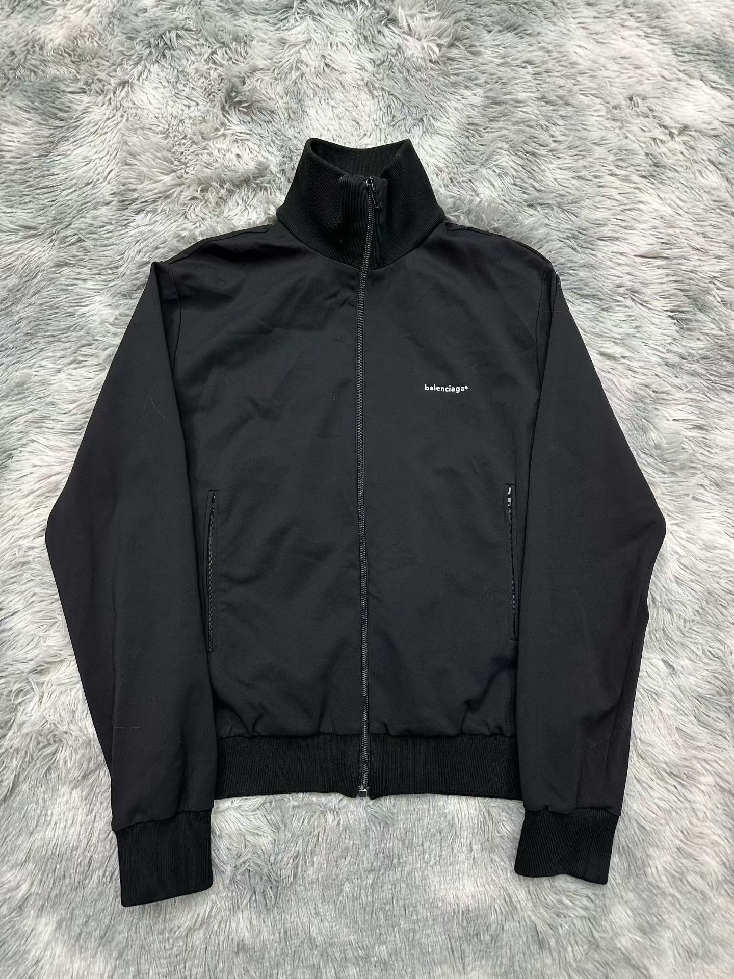 Balenciaga Balenciaga Light Jacket xxs Men Size US XXS / EU 40 - 1 Thumbnail