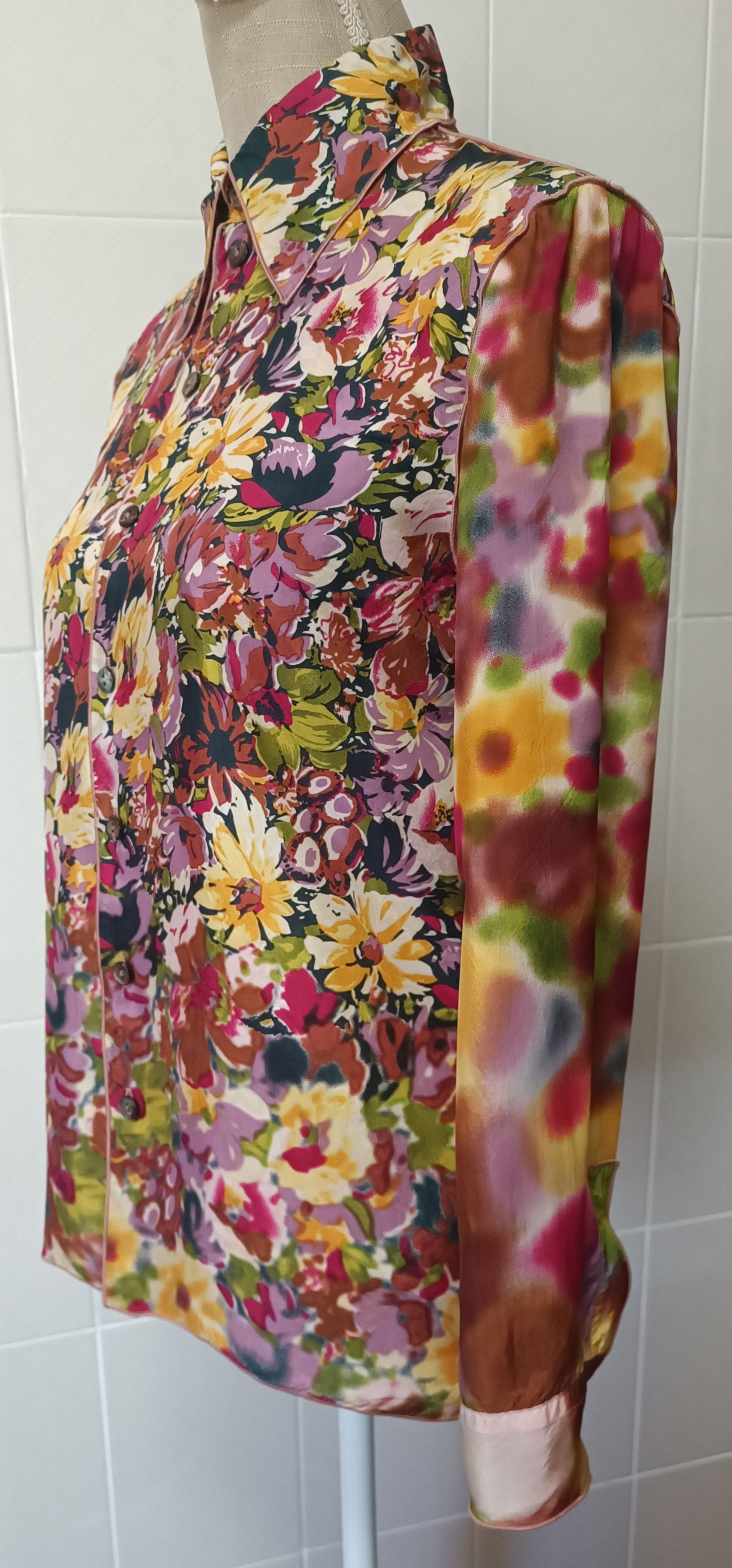 Jean Paul Gaultier SS2001- Satin flower tie-dye shirt Size M / US 6-8 / IT 42-44 - 9 Thumbnail