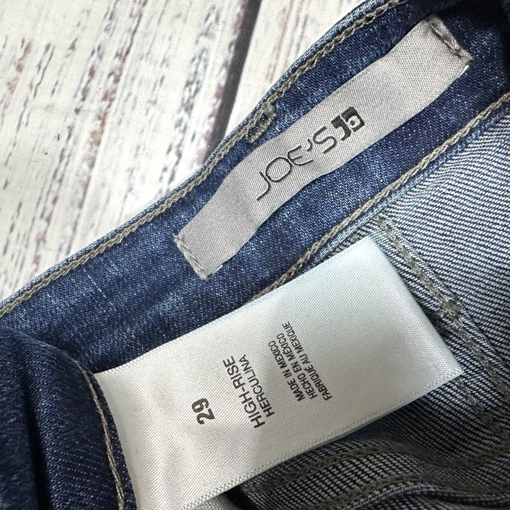 Vintage Women's Joe's Jeans Herculina Jeans Blue Flare Raw Edge Slightly Stretchy Sz 29 Regular 31.5in Inseam Adult Women's Jeans Blue Flared 29 Size 29" - 4 Thumbnail
