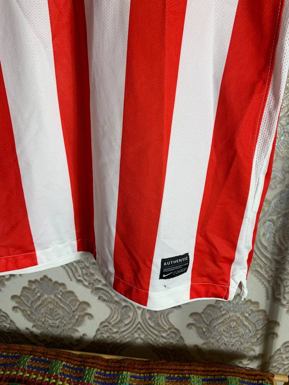 Nike VINTAGE NIKE FC ATLETICO MADRID SPAIN SOCCER JERSEY RETRO Size US S / EU 44-46 / 1 - 6 Thumbnail