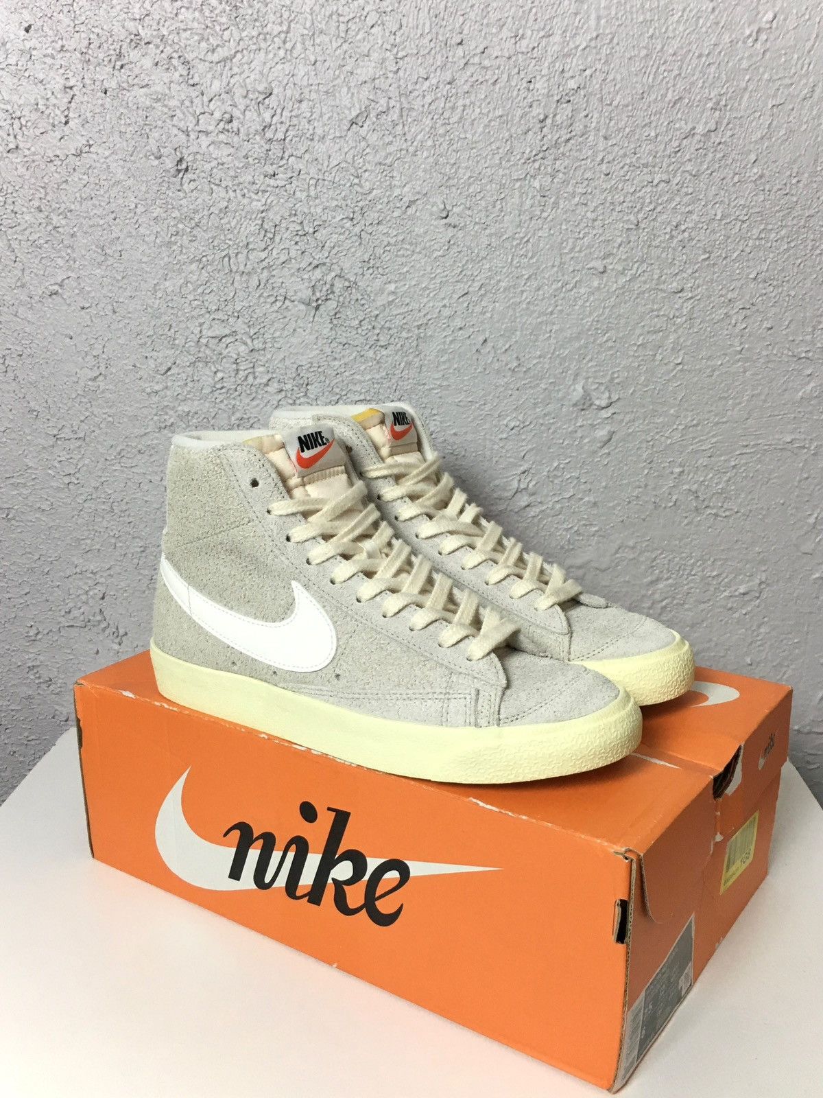 Nike × Vintage shoes NIKE W Blazer Mid ‘77 Vintage sneakers y2k skate vntg Size US 6 / EU 39 - 2 Thumbnail