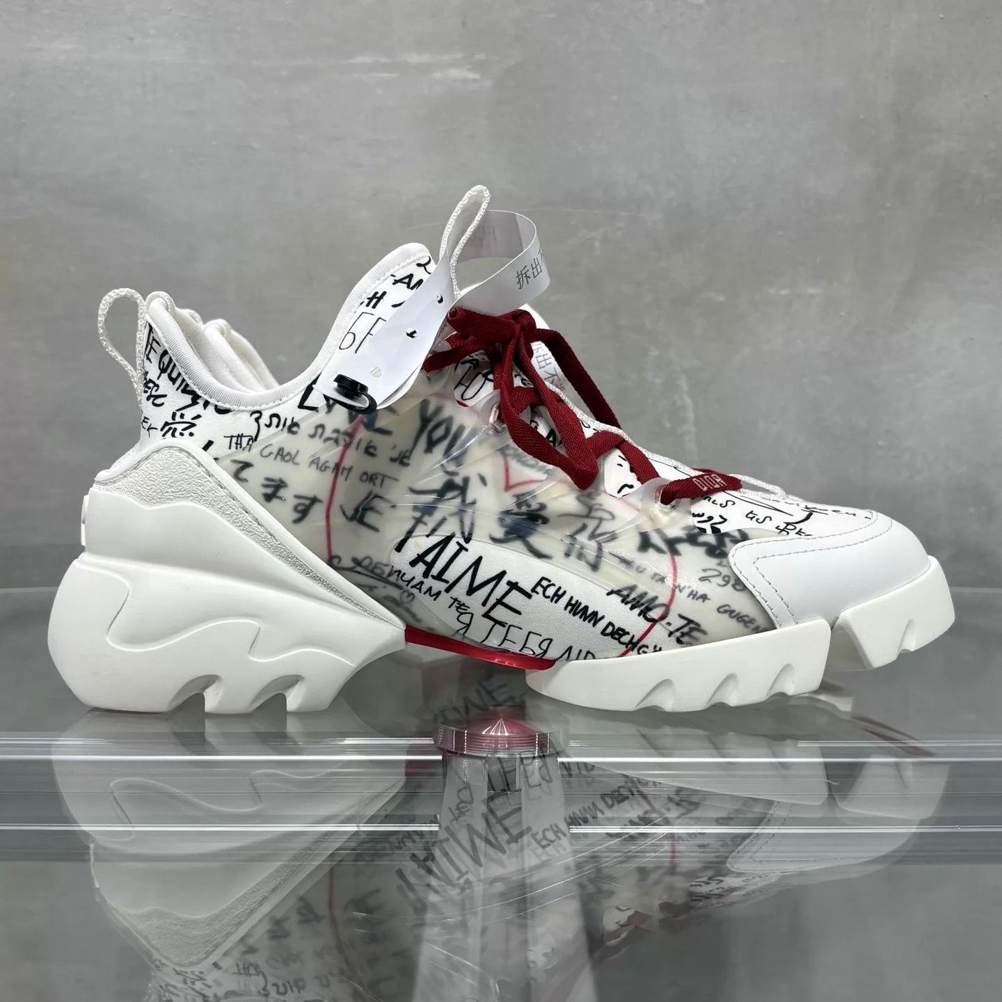 Dior Dior Doodle Dad Sneaker White Red V-Day Women's 37 Size US 6.5 / IT 36.5 - 4 Thumbnail