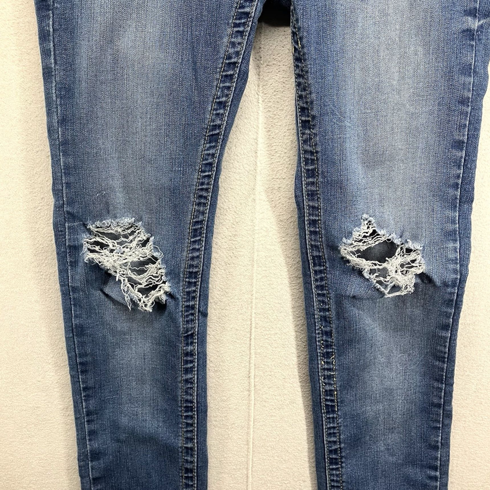 Vintage VINTAGE Indigo Rein Women's Jeans Size 3 Skinny Low Rise Distressed Blue Denim Tapered Grunge Size 26" / US 2 / IT 38 - 6 Thumbnail
