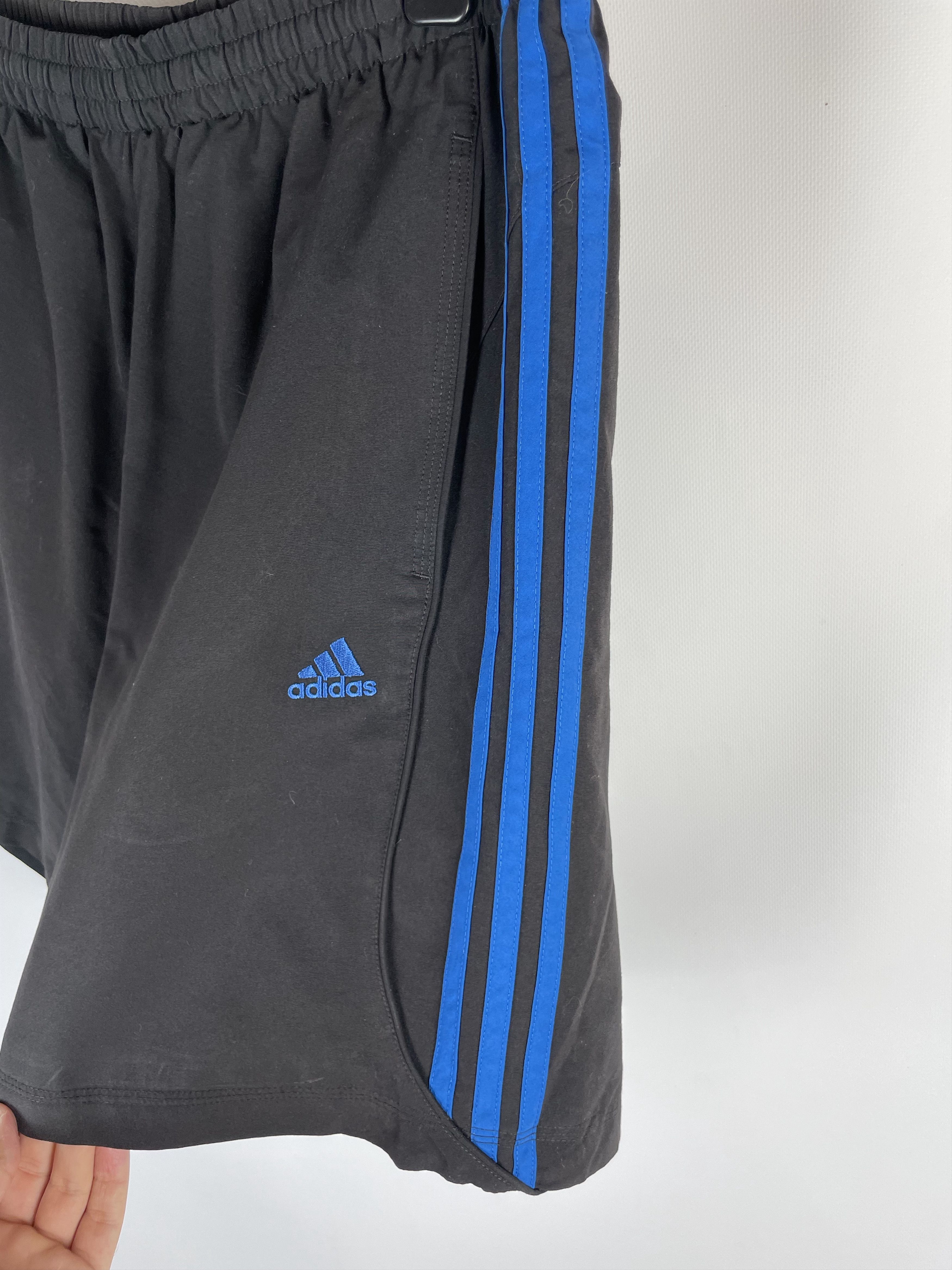 Adidas Vintage Adidas Shorts Y2k Size US 32 / EU 48 - 4 Thumbnail