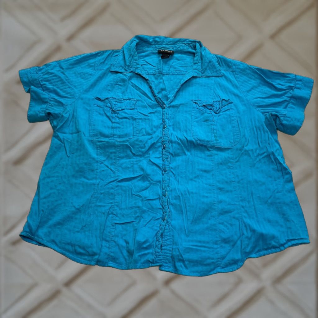 Vintage Lane Bryant Button-Up Shirt Womens 26 Blue Solid Short Sleeve Pockets Casual 26W Blue Cotton Polyester Knit Buttoned Size 4XL / US 24-26 - 1 Thumbnail
