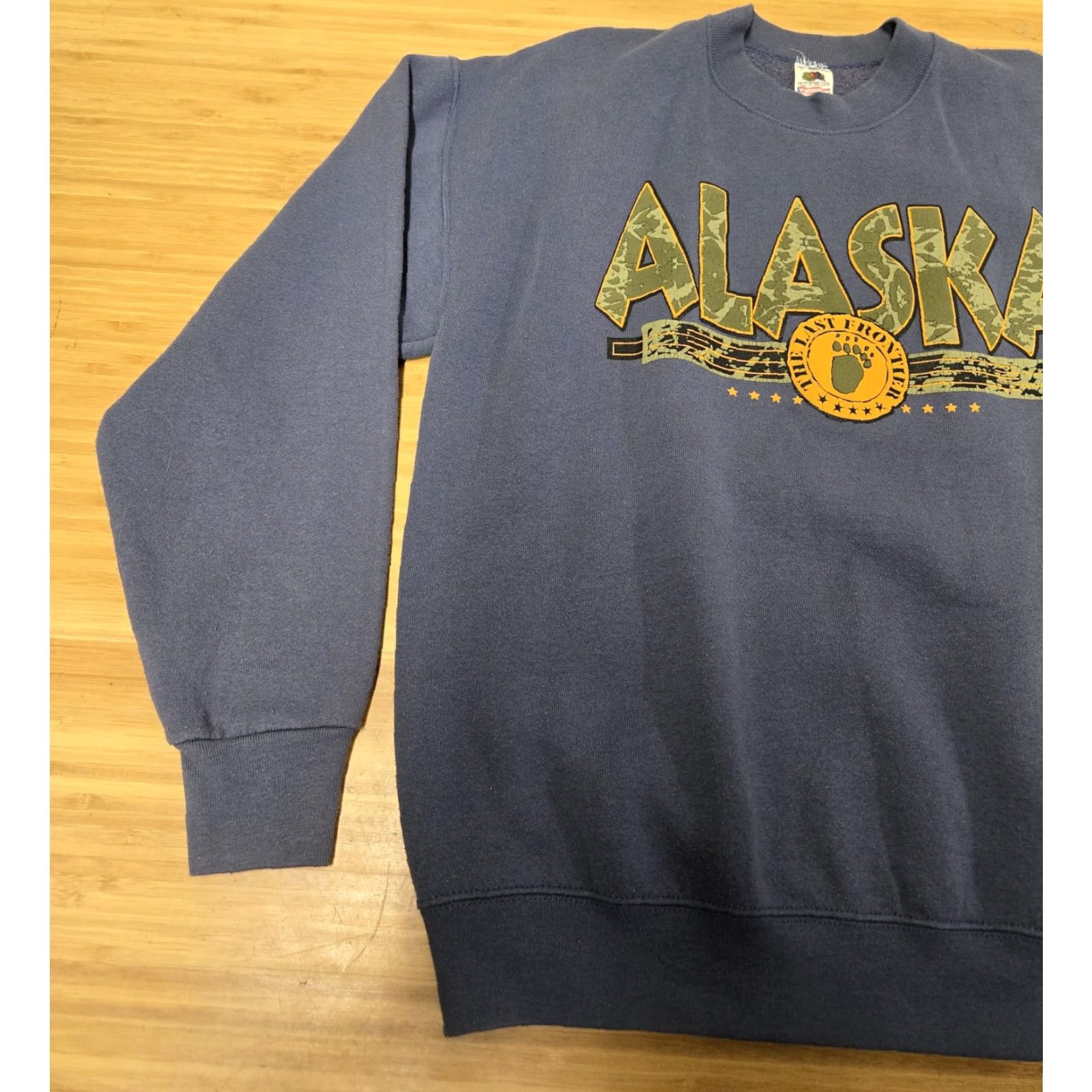 Fruit Of The Loom VINTAGE Fruit of the Loom Sweatshirt Mens Large Alaska Last Frontier USA 90s Blue Graphic Print Crew Neck Cotton Polyester Pullover Size US L / EU 52-54 / 3 - 3 Thumbnail