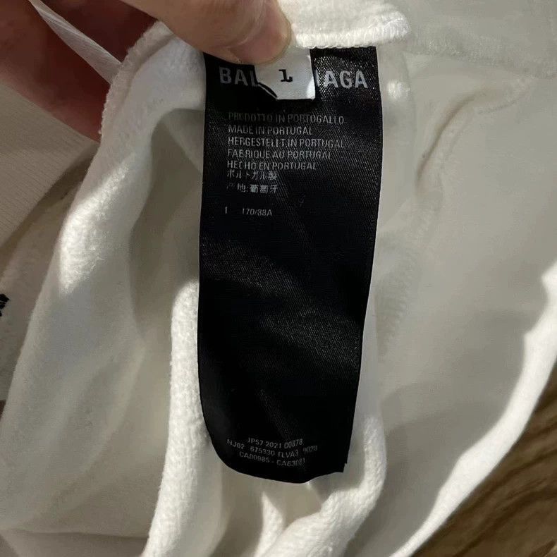 Balenciaga Balenciaga latest white striped embroidered logo school uni Size US S / EU 44-46 / 1 - 4 Thumbnail