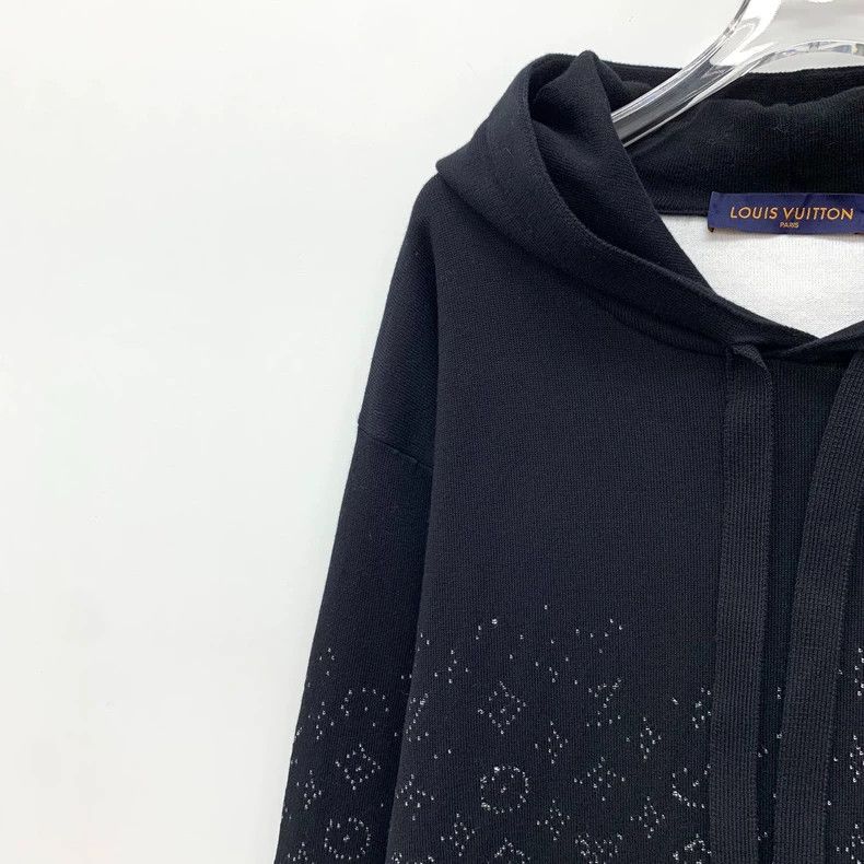 Louis Vuitton Louis Vuitton size 4l 22 black logo jacquard full-print cot Size US M / EU 48-50 / 2 - 3 Thumbnail
