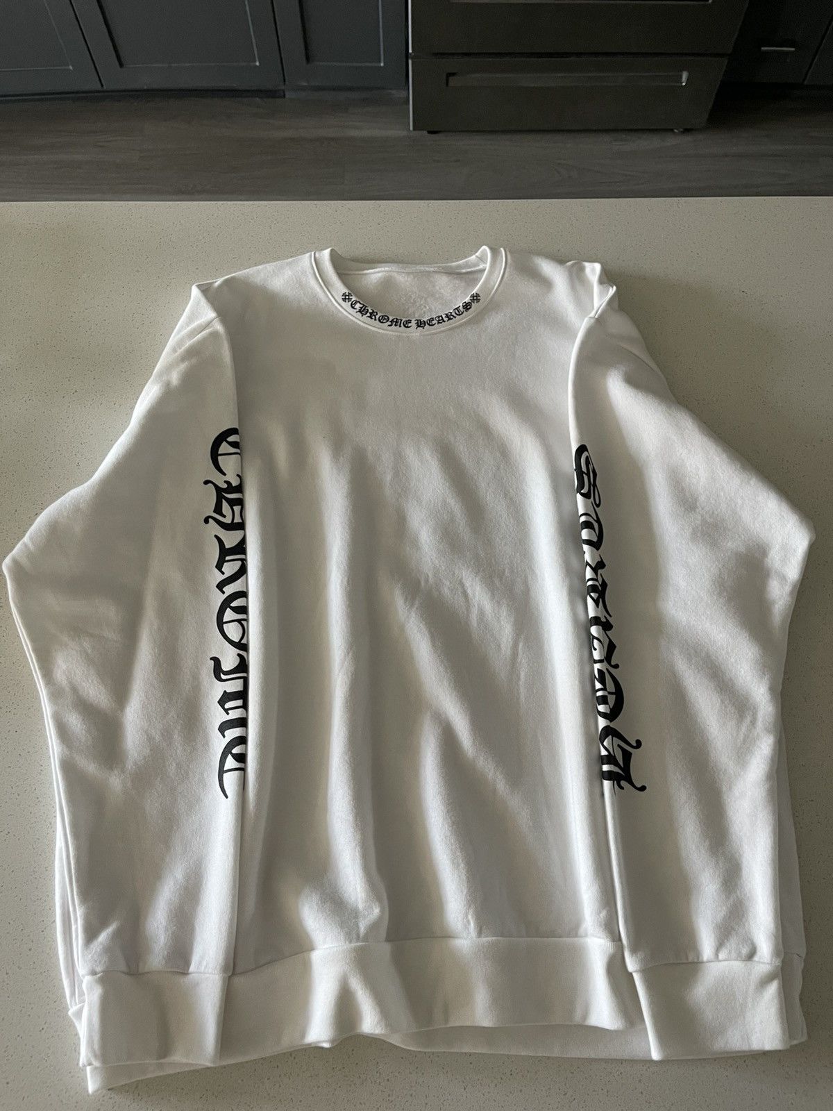 Chrome Hearts Chrome Hearts Neck Arm Logo White Crewneck Size US XL / EU 56 / 4 - 1 Thumbnail