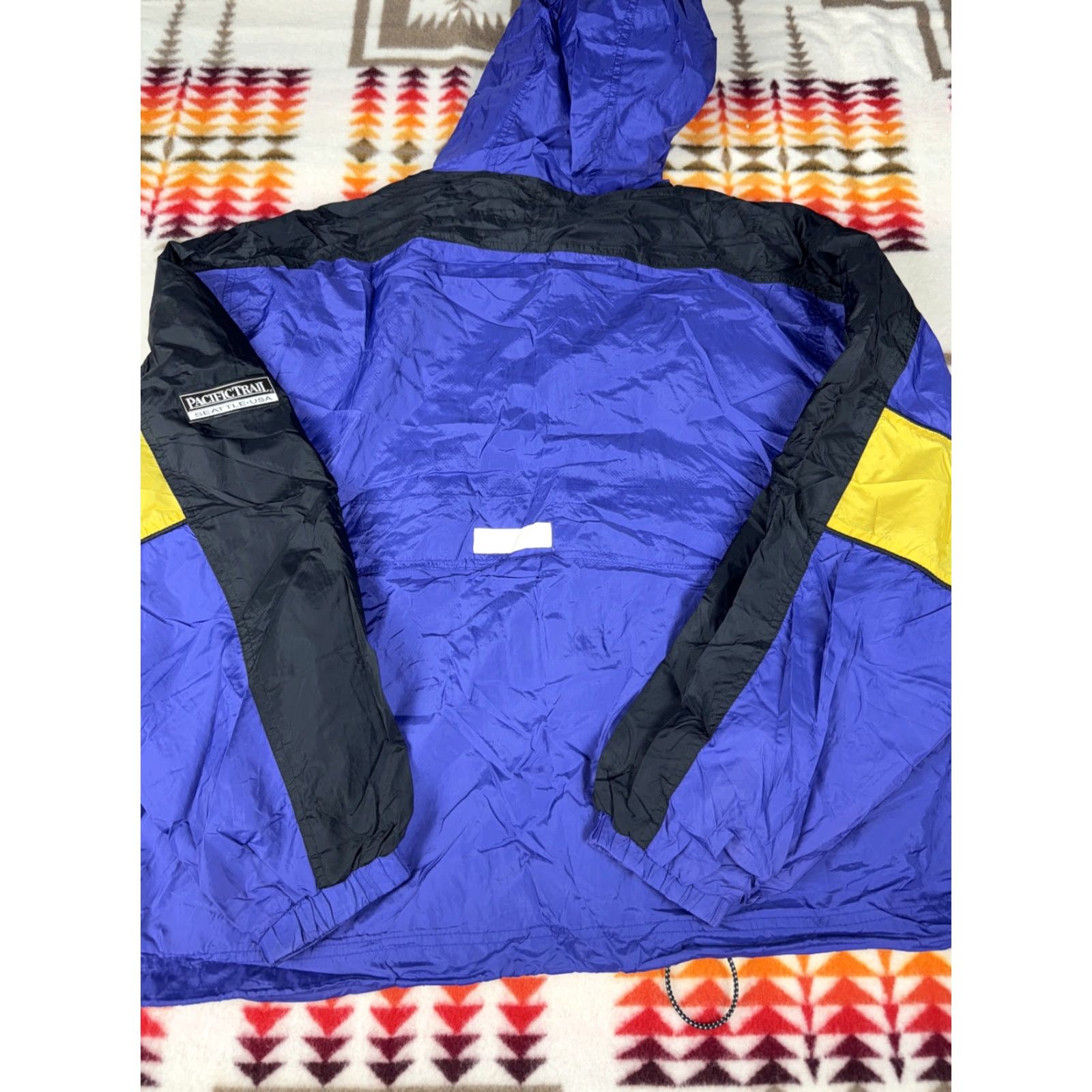 Vintage VINTAGE Pacific Trail Seattle Hoodie Windbreaker Jacket L Men Blue Yellow Mens Size US L / EU 52-54 / 3 - 6 Thumbnail