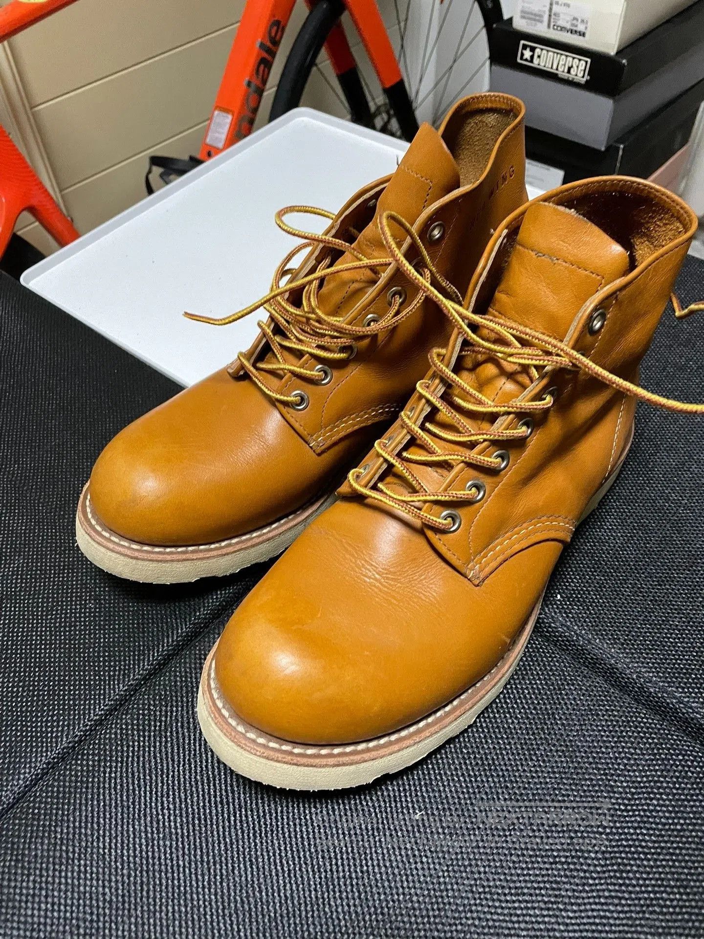 Red Wing Redwing Old Dog Logo Irish Yellow Work Boots. Size US 8 / EU 41 - 1 Thumbnail