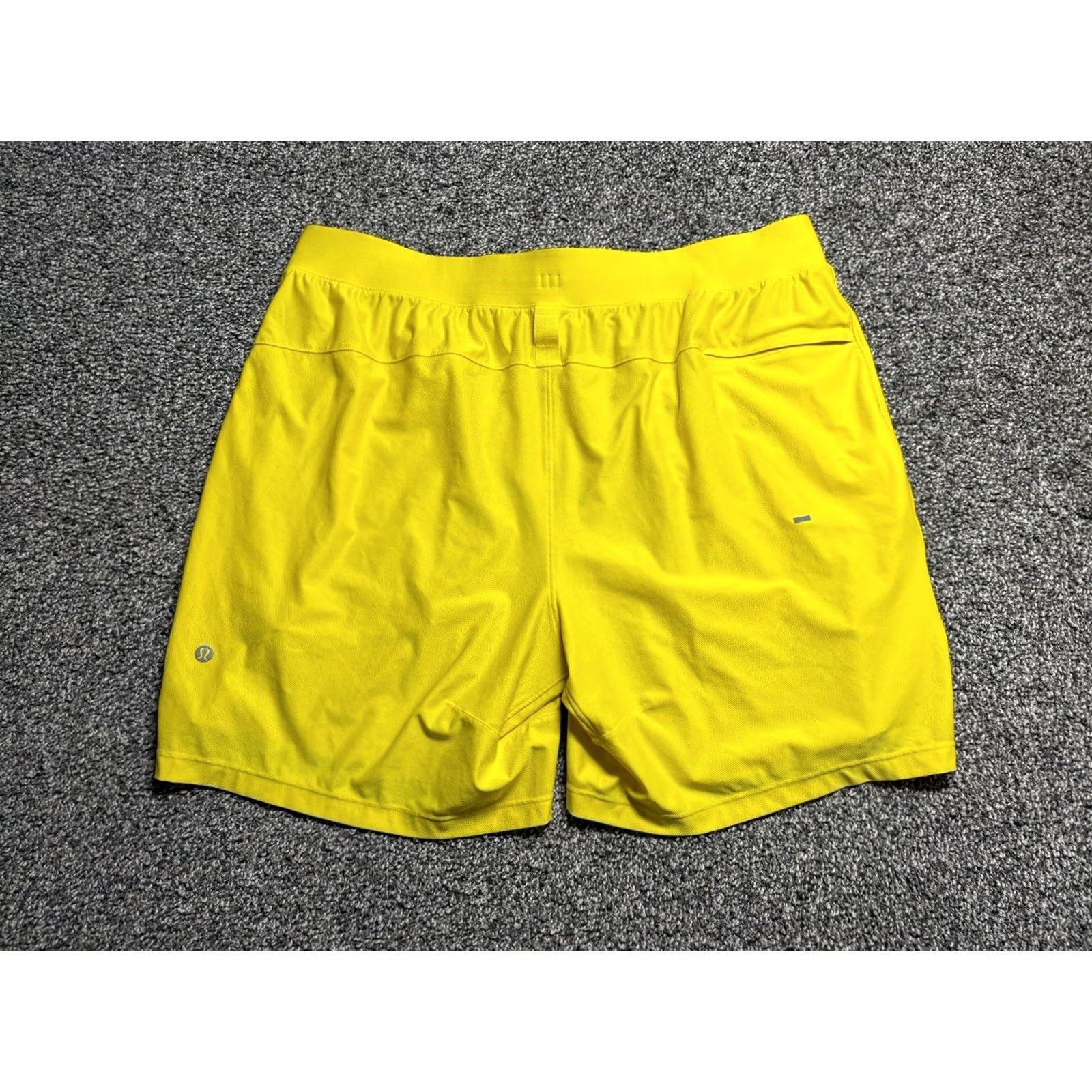 Lululemon Lululemon License to Train Shorts Mens XL Yellow LM7BBIS Running Gym Workout Size US 36 / EU 52 - 2 Thumbnail