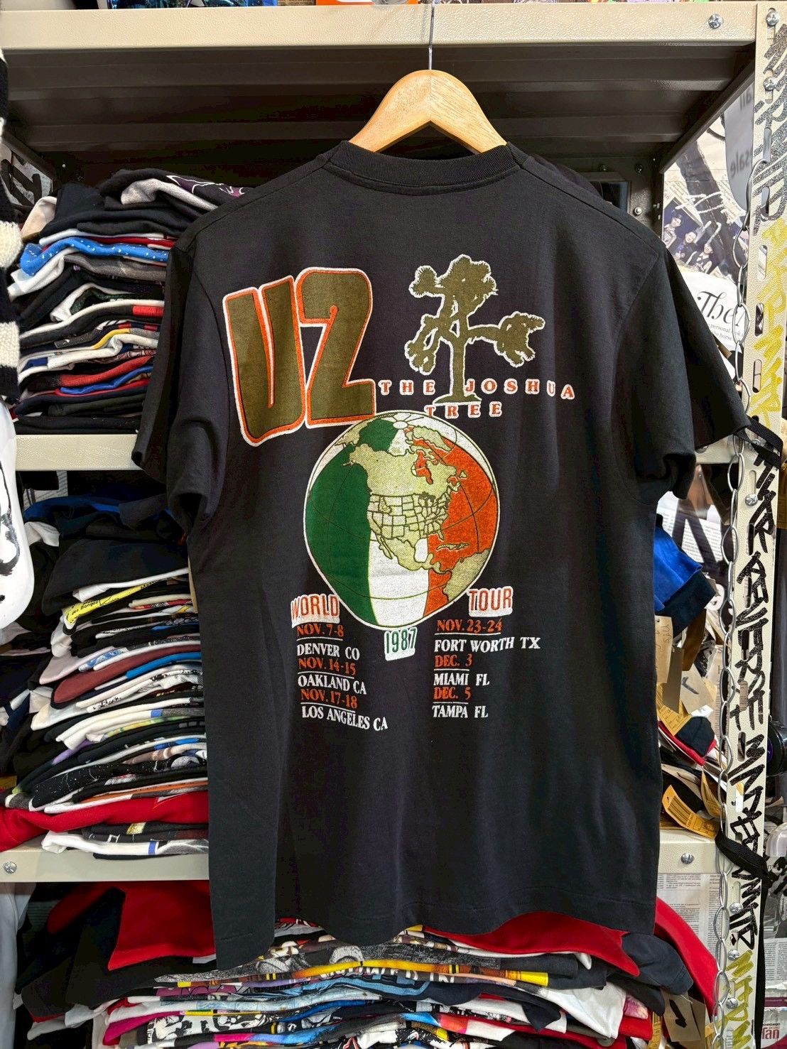 Band Tees U2 vintage tee 1987’s Size US L / EU 52-54 / 3 - 6 Thumbnail