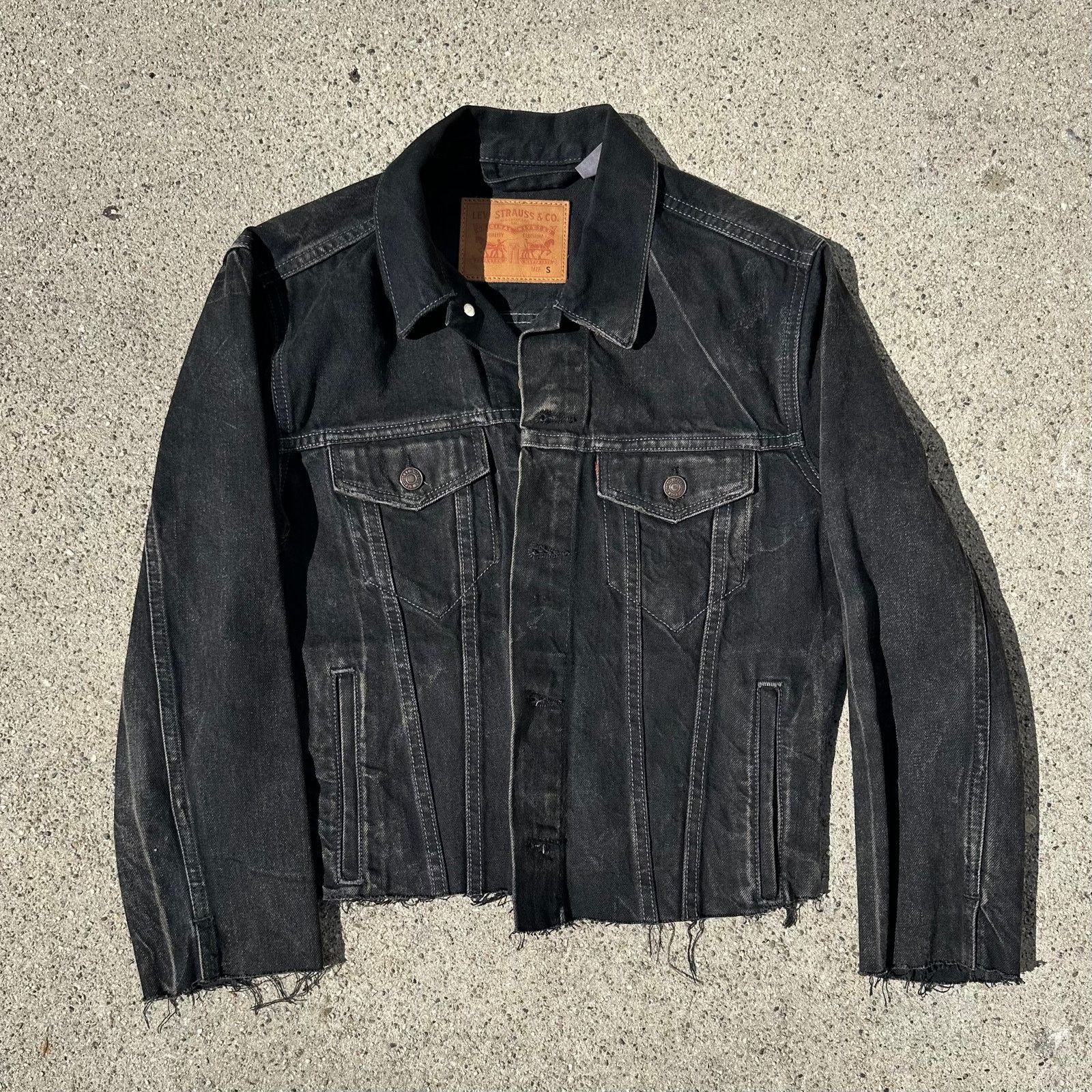 Levi's Vintage Distressed Levis Denim Jacket Size US S / EU 44-46 / 1 - 1 Thumbnail