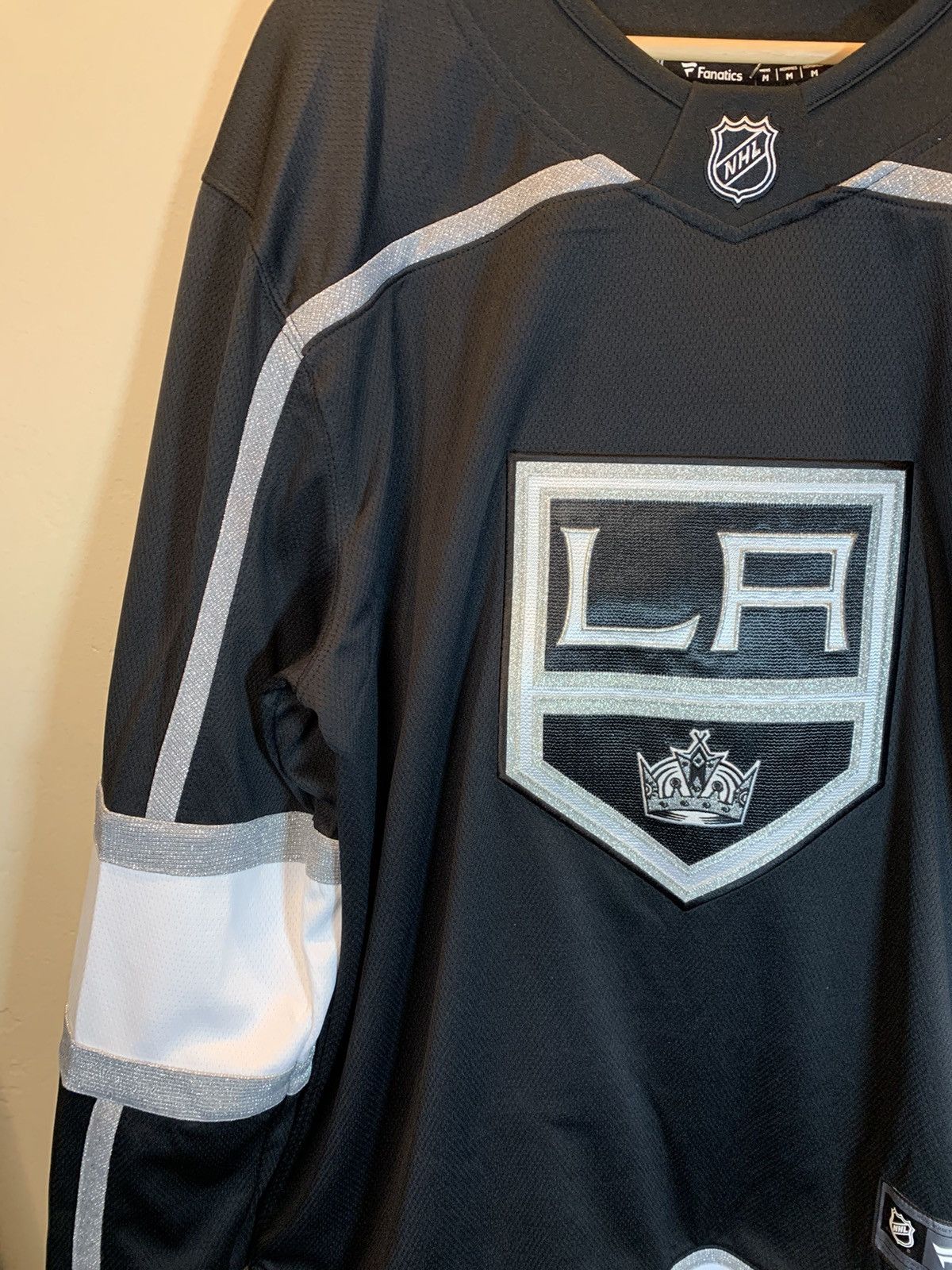 NHL *RARE* New Los Angeles LA Kings NHL Hockey Jersey Size US M / EU 48-50 / 2 - 3 Thumbnail