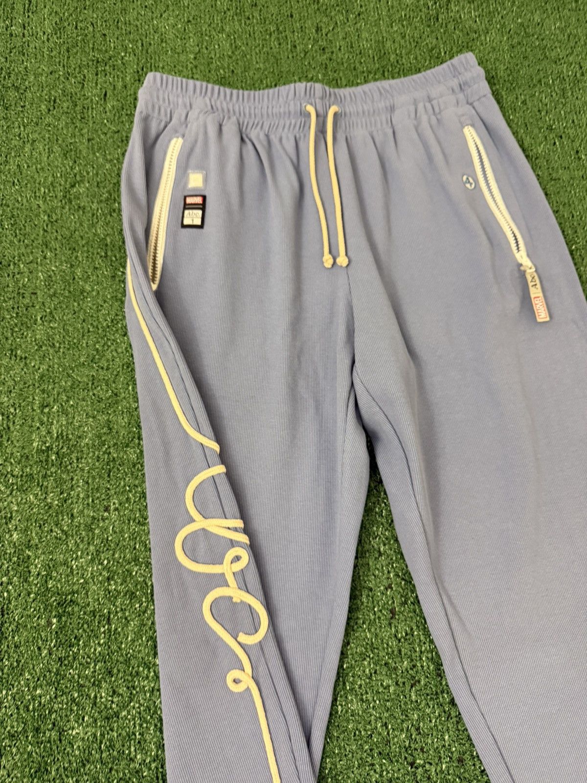 Advisory Board Crystals Advisory Board Crystals x Marvel Fantastic Four Pants Size US 32 / EU 48 - 4 Thumbnail
