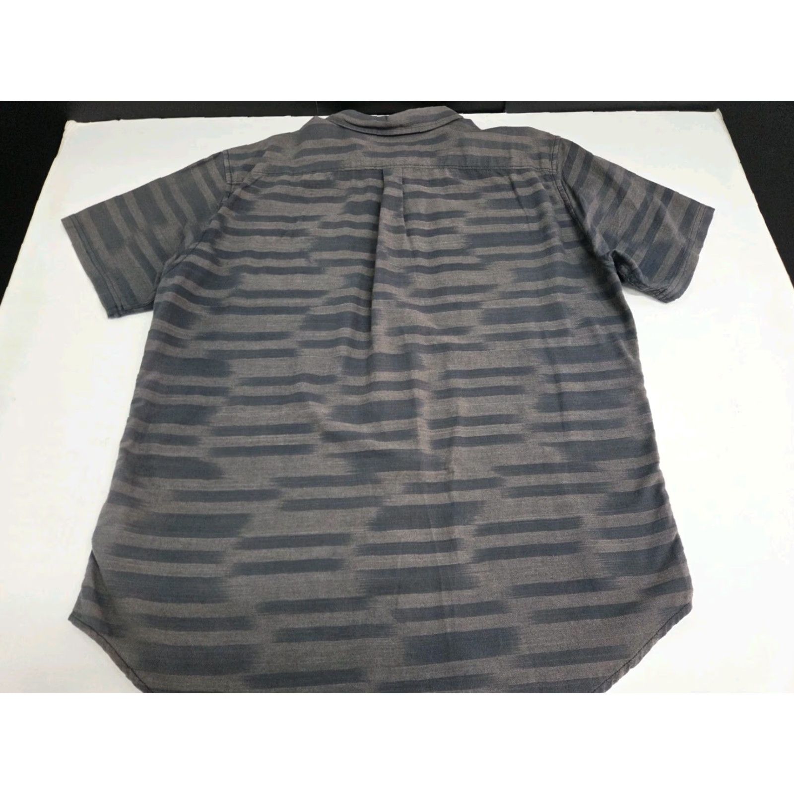 Burton Burton Durable Goods Mens Short Sleeve Button Up Shirt XL Striped Multicolor Cotton Woven Pocket Casual Travel Party/Cocktail Size US XL / EU 56 / 4 - 4 Thumbnail