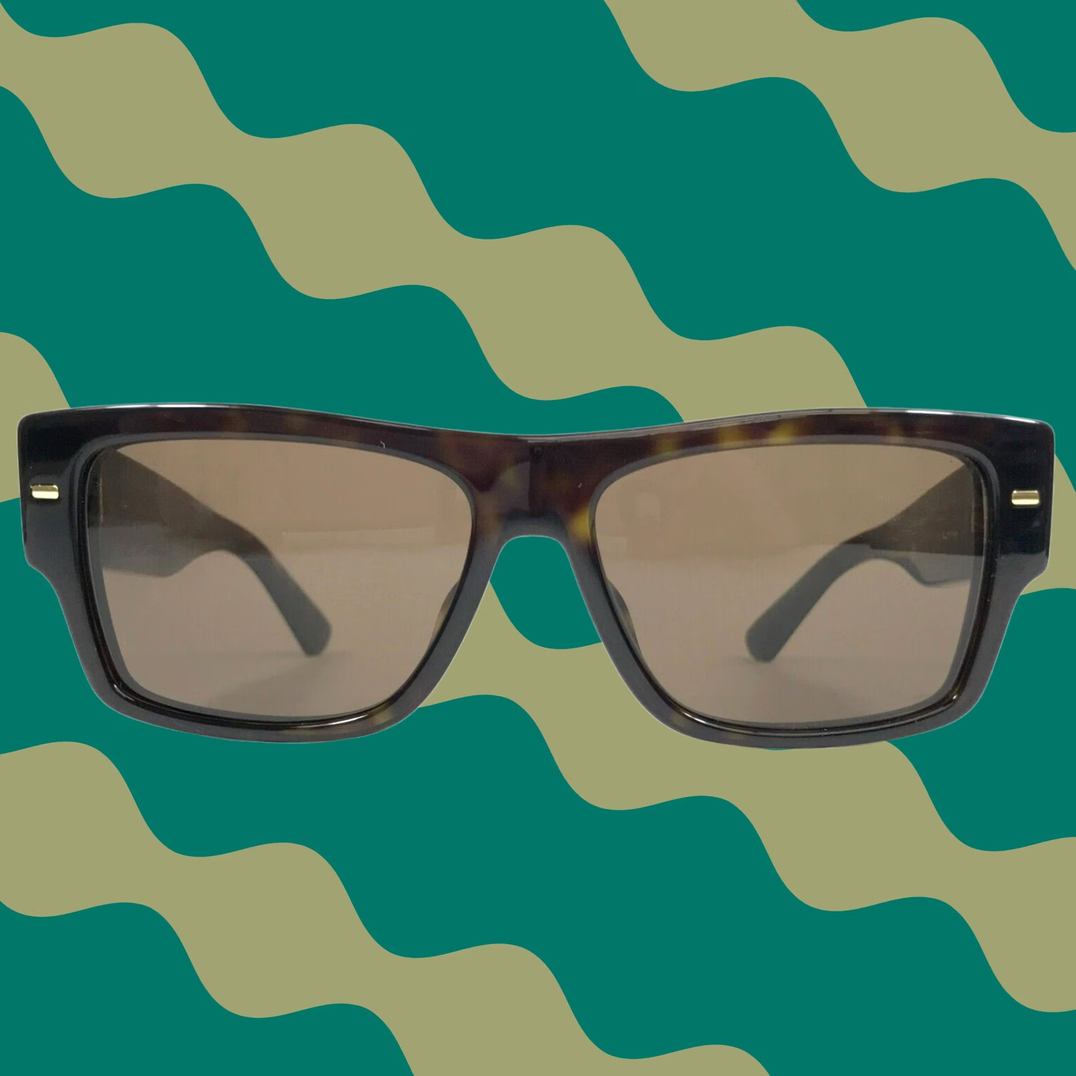Dolce & Gabbana Sunglasses D&G8004 514/71 Green Rectangular w/ Green Lenses Dolce & Gabbana Dolce & Gabbana Sunglasses Rectangular Green  main image 4