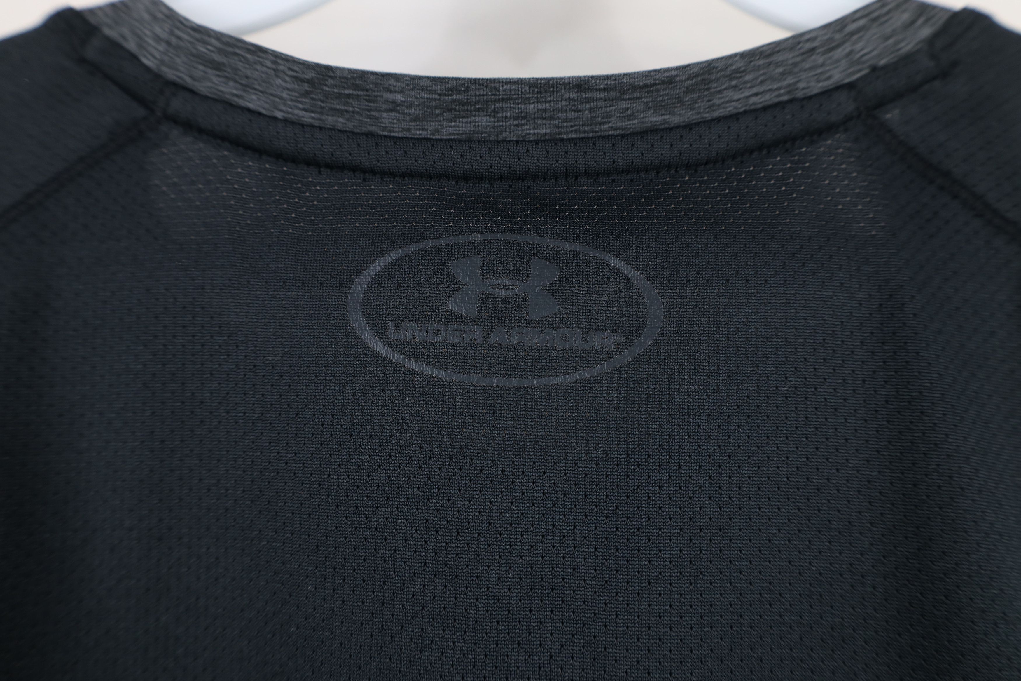 Under Armour × Vintage Under Armour University of Cincinnati Basketball T-Shirt Size US XL / EU 56 / 4 - 11 Thumbnail