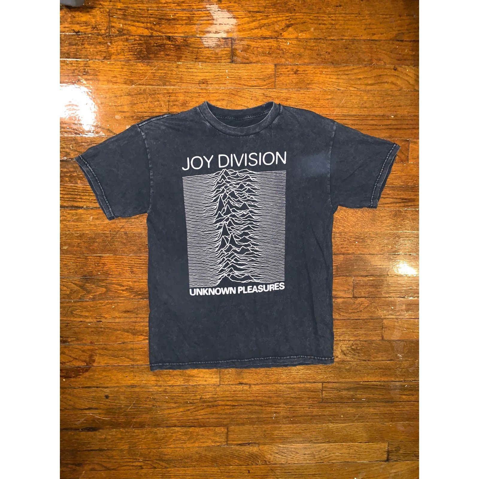 Joy Division Joy Division Unknown Pleasures T Shirt Mineral Wash Medium Size US M / EU 48-50 / 2 - 2 Thumbnail