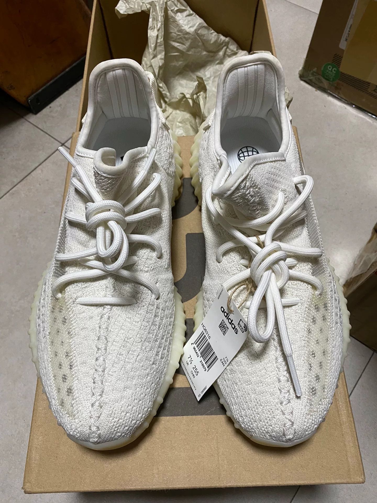 Adidas Adidas YEEZY350 White Lowtop Sneakers 35 Men Size US 5 / EU 37 - 1 Thumbnail