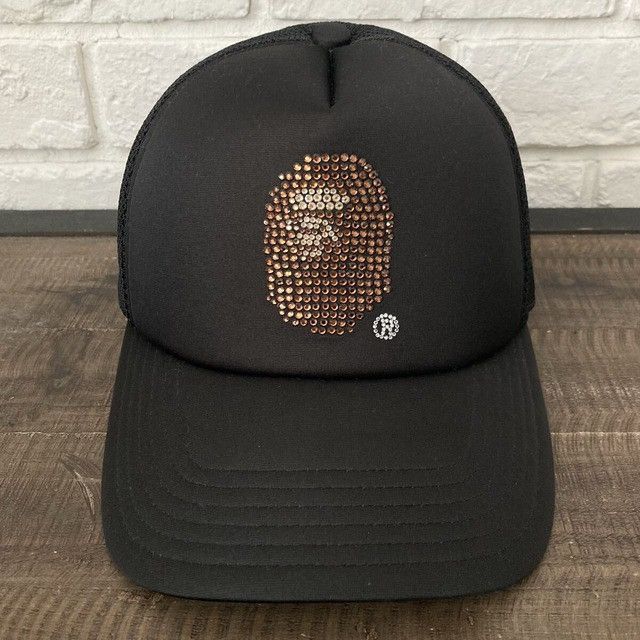 Bape × Swarovski BAPE Swarovski APE HEAD Logo trucker hat cap NIGO APE Size ONE SIZE - 1 Thumbnail