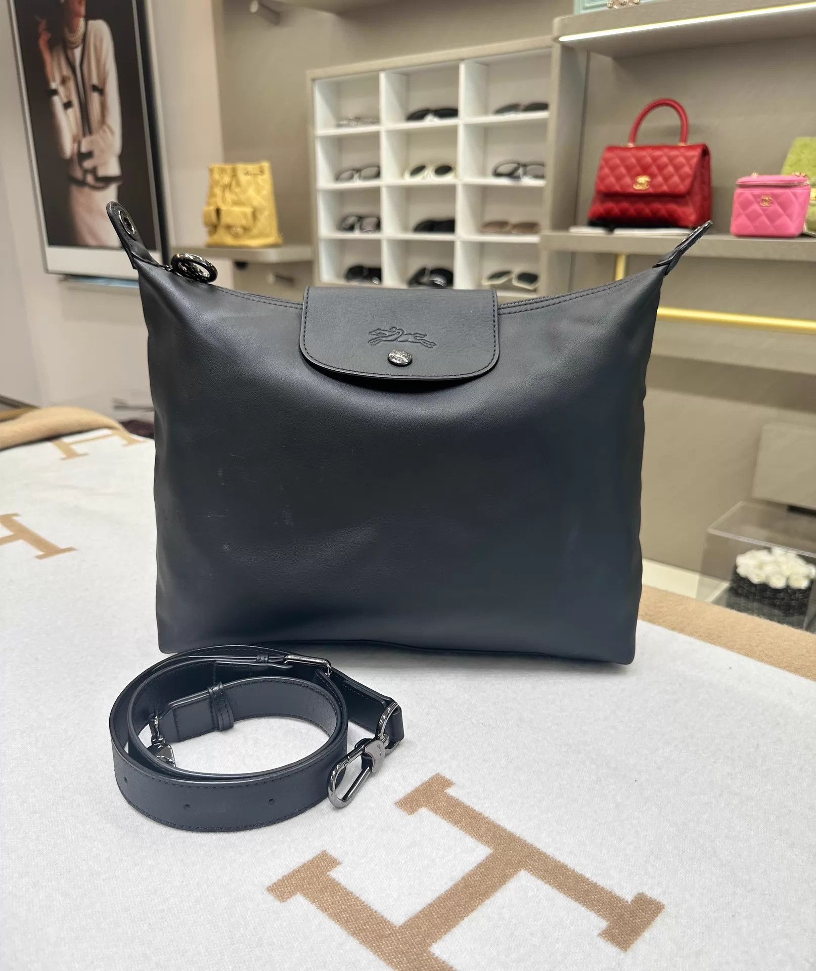 Longchamp Longchamp Black Hobo Shoulder Crossbody Bag 30x11x26 Size ONE SIZE - 1 Thumbnail