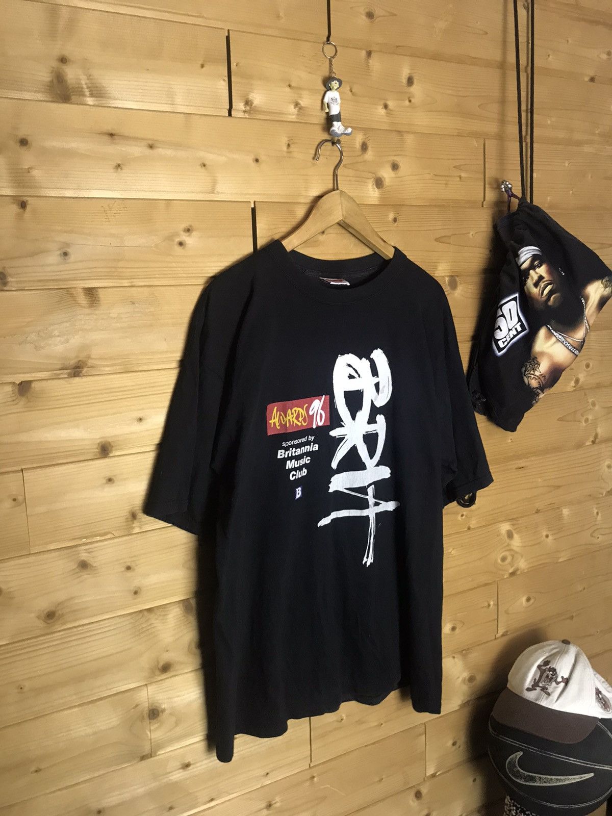 Band Tees Vintage 1996 Britannia music club awards t-shirt Size US XL / EU 56 / 4 - 1 Thumbnail