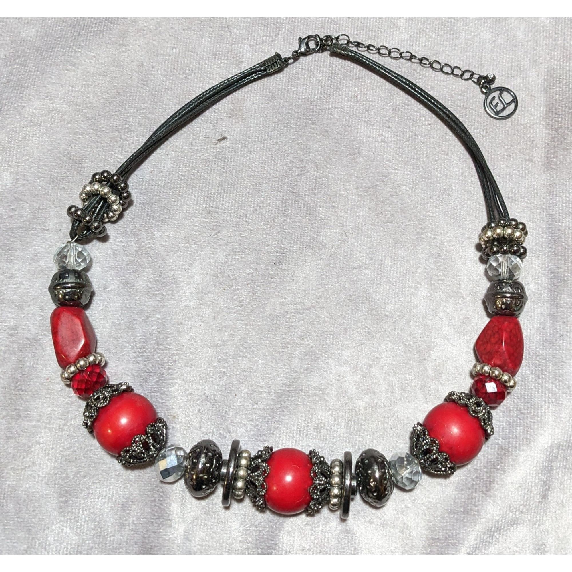 Other Erica Lyons Gothic Vampire Beaded Necklace Size ONE SIZE - 8 Thumbnail