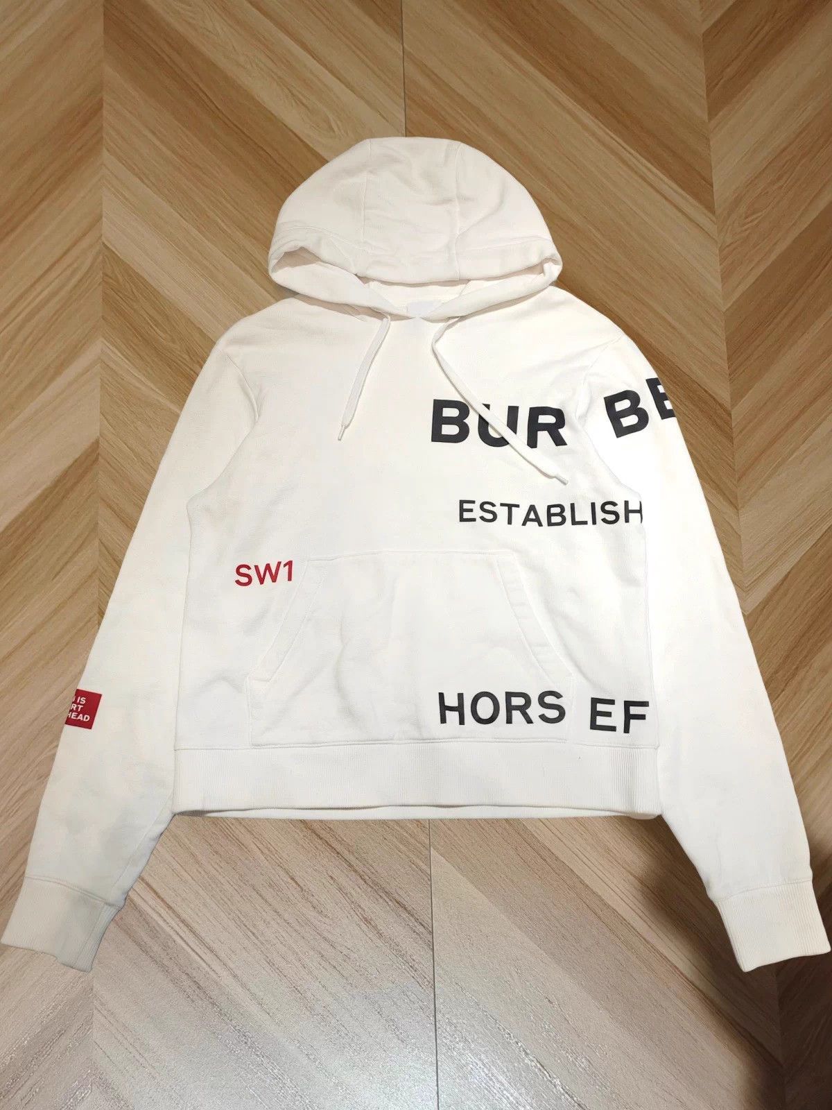 Burberry Burberry like new classic hoodie XS fits M Size XS / US 0-2 / IT 36-38 - 1 Thumbnail