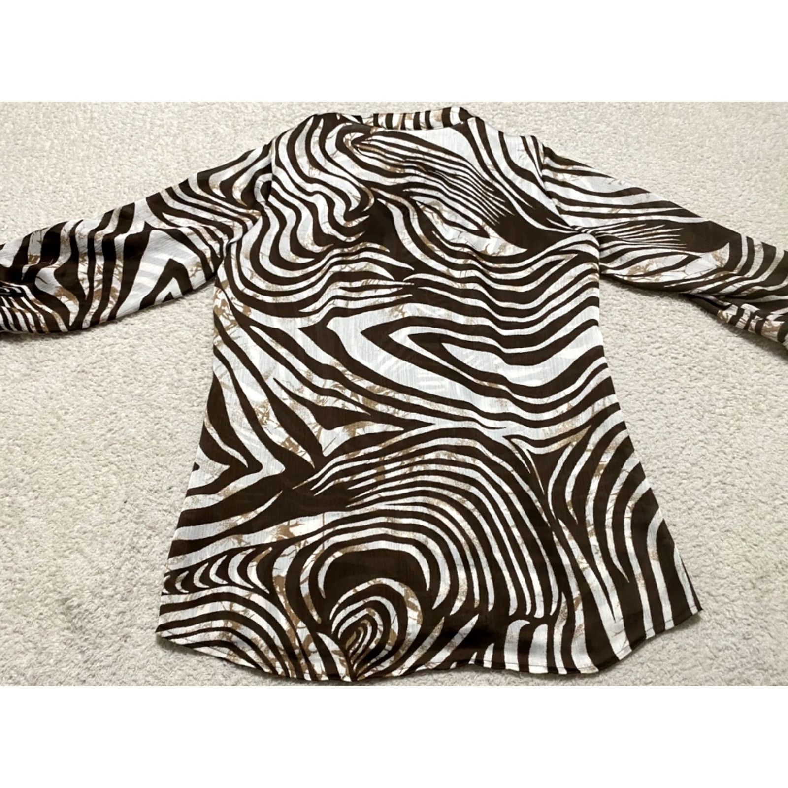 Vintage Chico's Womens Medium Shirt Brown Geometric Button-Front 3/4 Sleeve Sheer Size M / US 6-8 / IT 42-44 - 7 Thumbnail