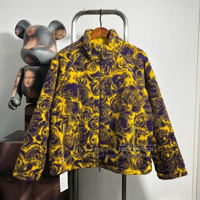 Burberry Burberry Yellow and Purple Jacket for Men. Size US M / EU 48-50 / 2 - 1 Thumbnail