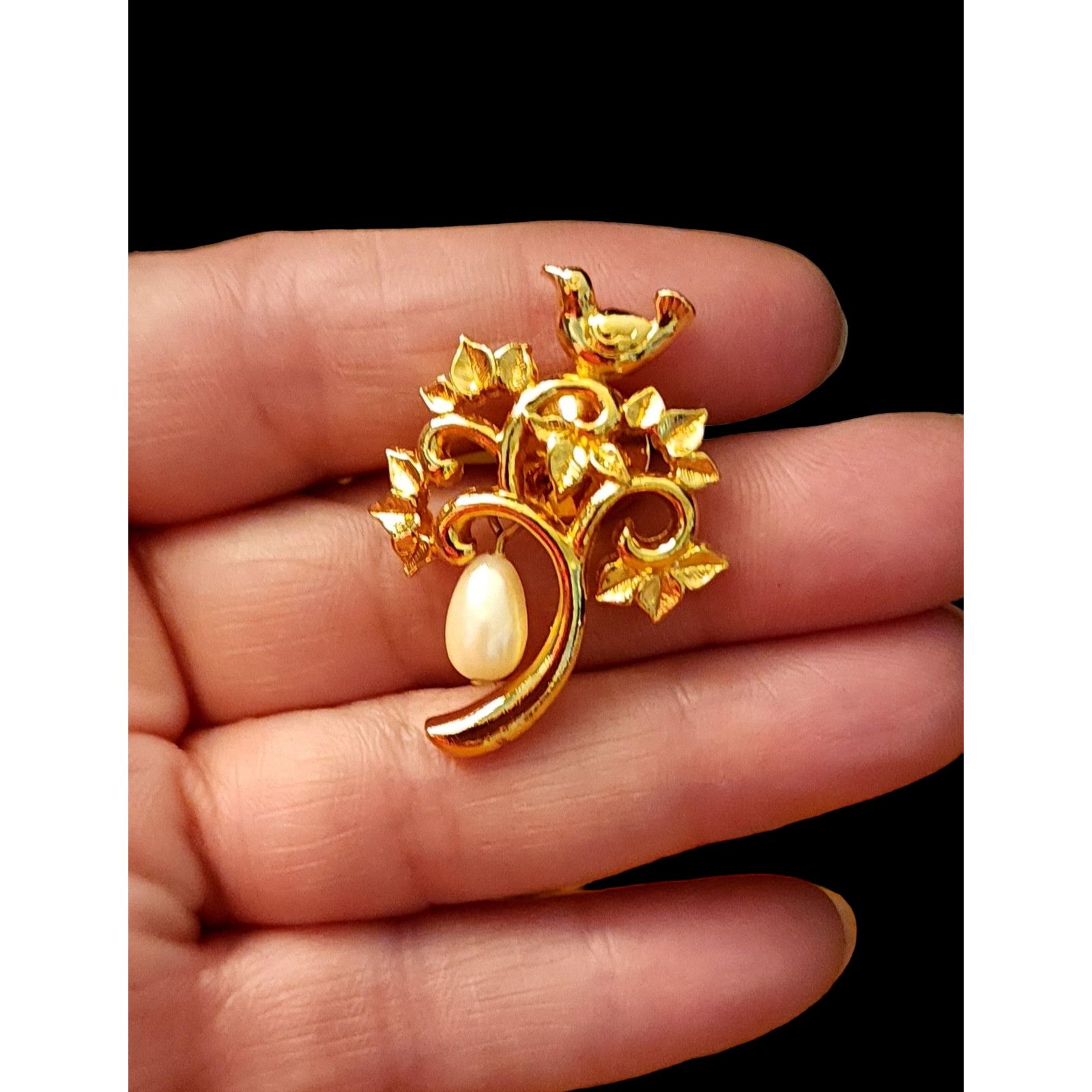 Avon Celli Gold Tone Bird Partridge Pear Tree Faux Pearl Dangle Size ONE SIZE - 2 Thumbnail
