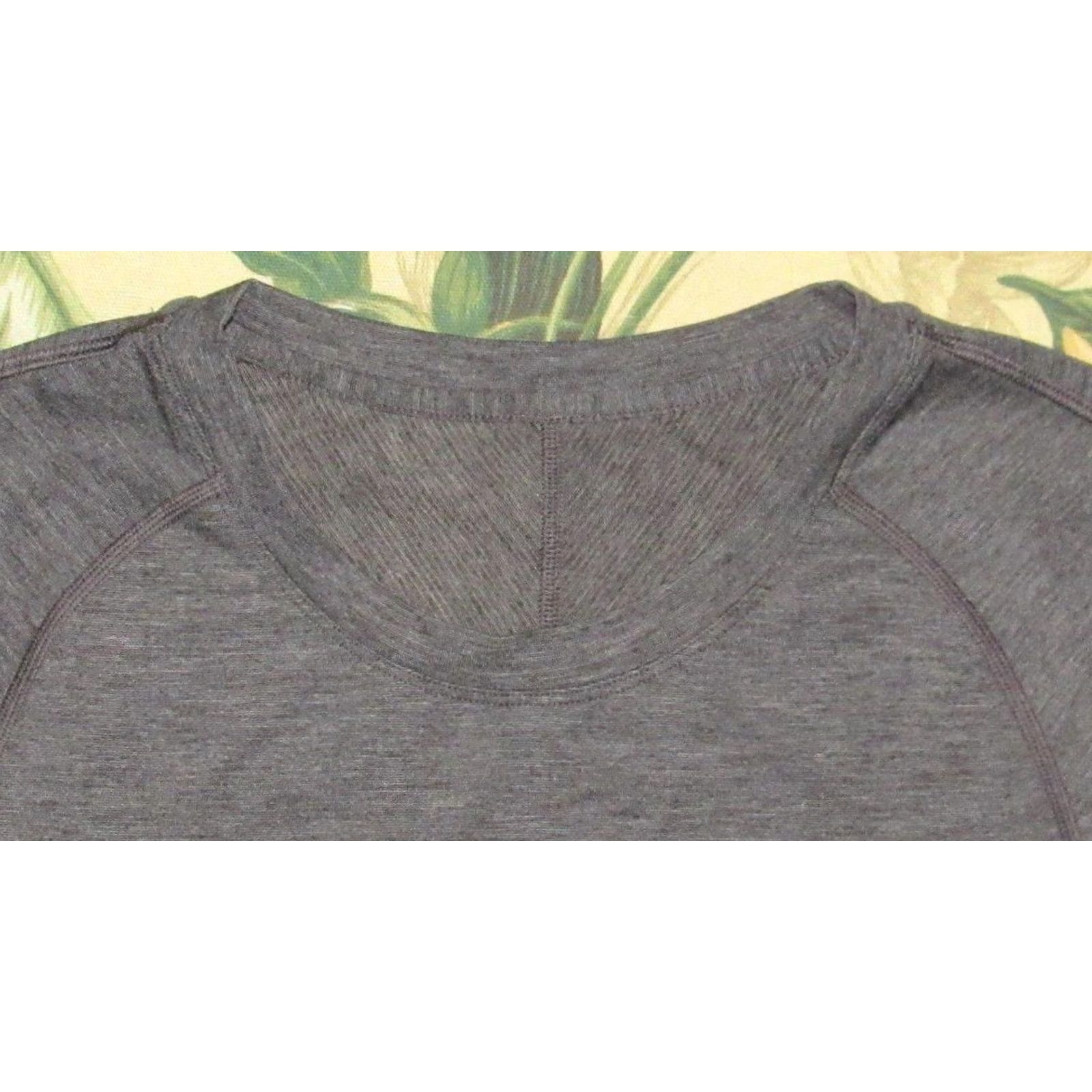 Lululemon LULULEMON Mens Gray Short Sleeve Crewneck Shirt M Size US M / EU 48-50 / 2 - 2 Thumbnail