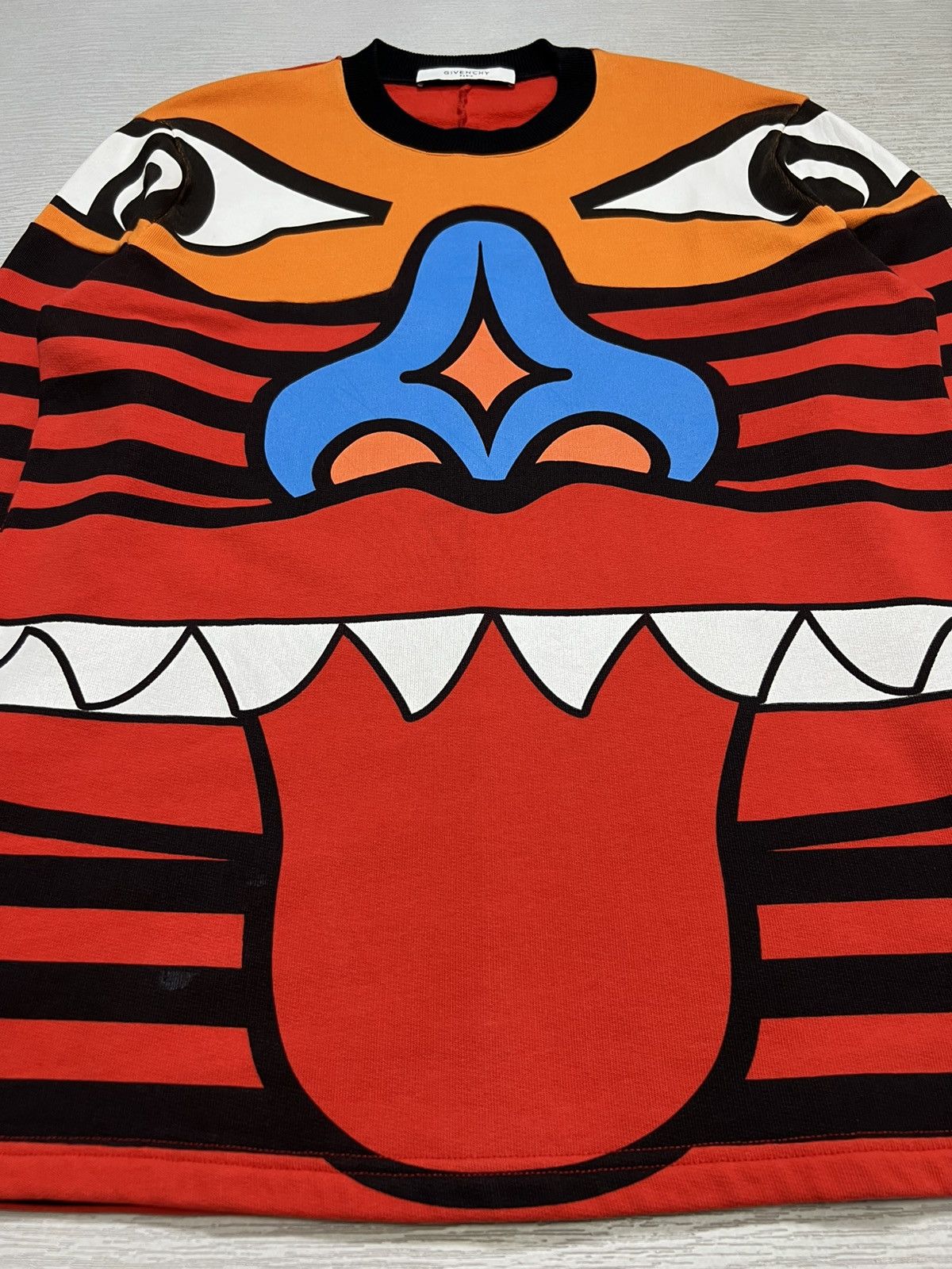 Givenchy Givenchy - F/W ‘17 - Totem Print Cotton Sweatshirt Size US XS / EU 42 / 0 - 11 Thumbnail