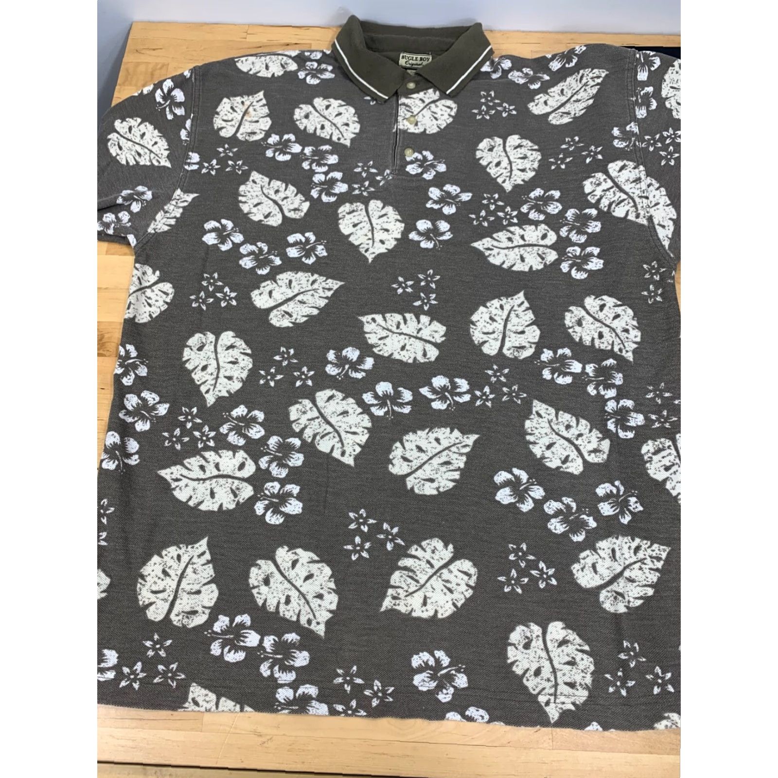 Bugle Boy VINTAGE Bugle Boy Shirt Hawaiian Button-Up 2XL White Floral Short Sleeve Collared Mens Size US XXL / EU 58 / 5 - 3 Thumbnail