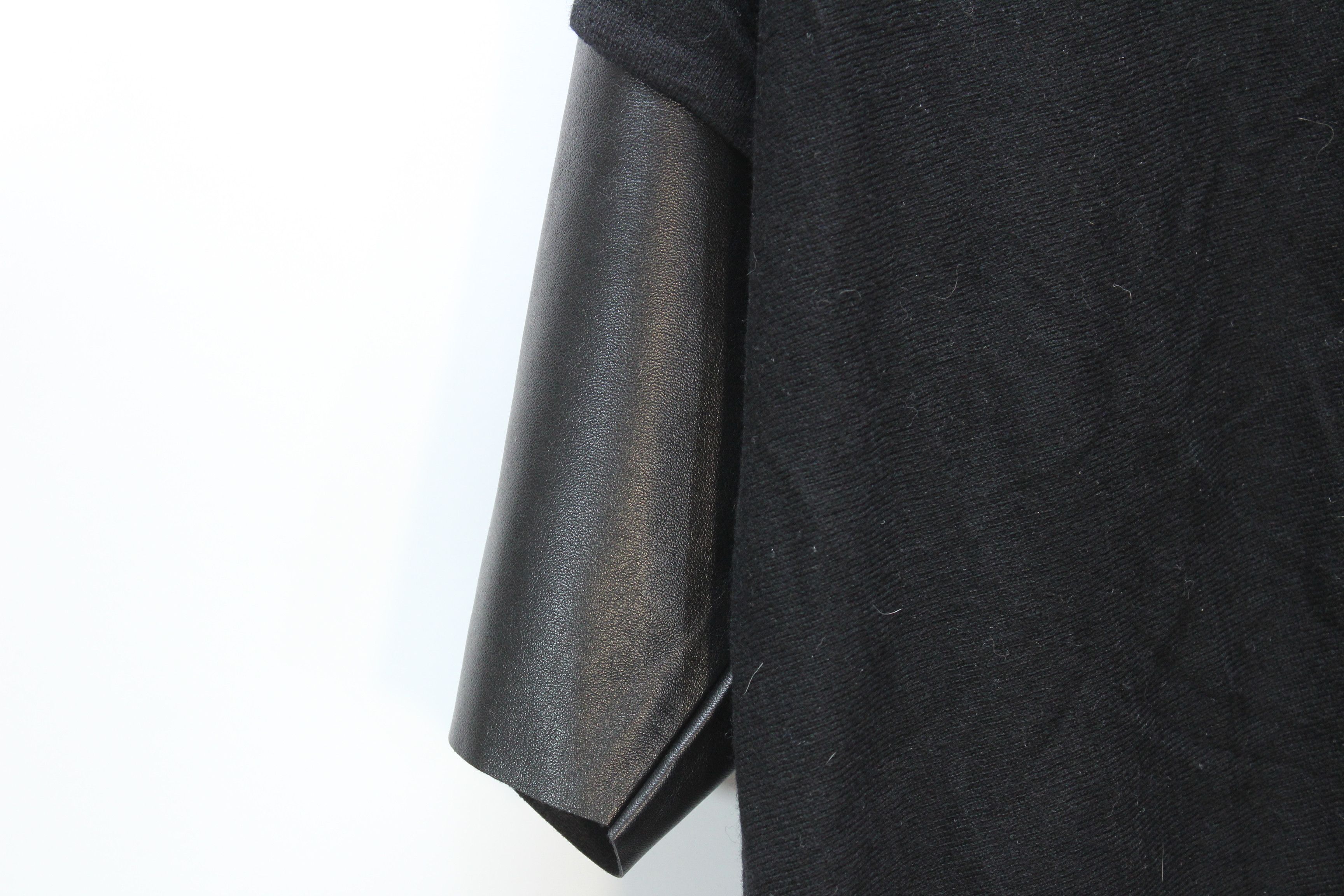 Liu Jo Liu Jo Blouse Sweater Leather Womens Size L Hype Rare Size L / US 10 / IT 46 - 4 Thumbnail