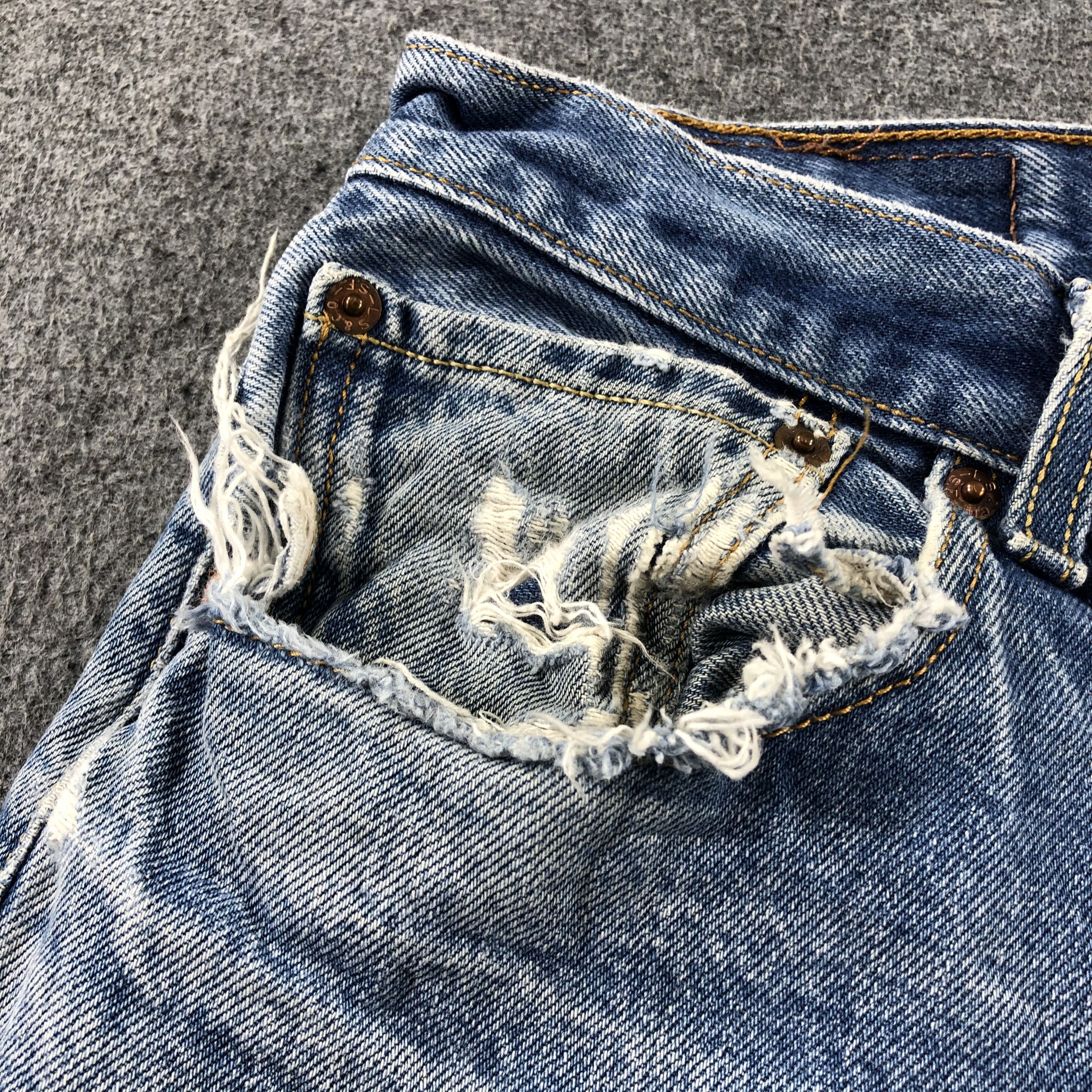 Levi's Vintage Blue Wash Levis 501 Jeans-J2508 Size US 36 / EU 52 - 9 Thumbnail