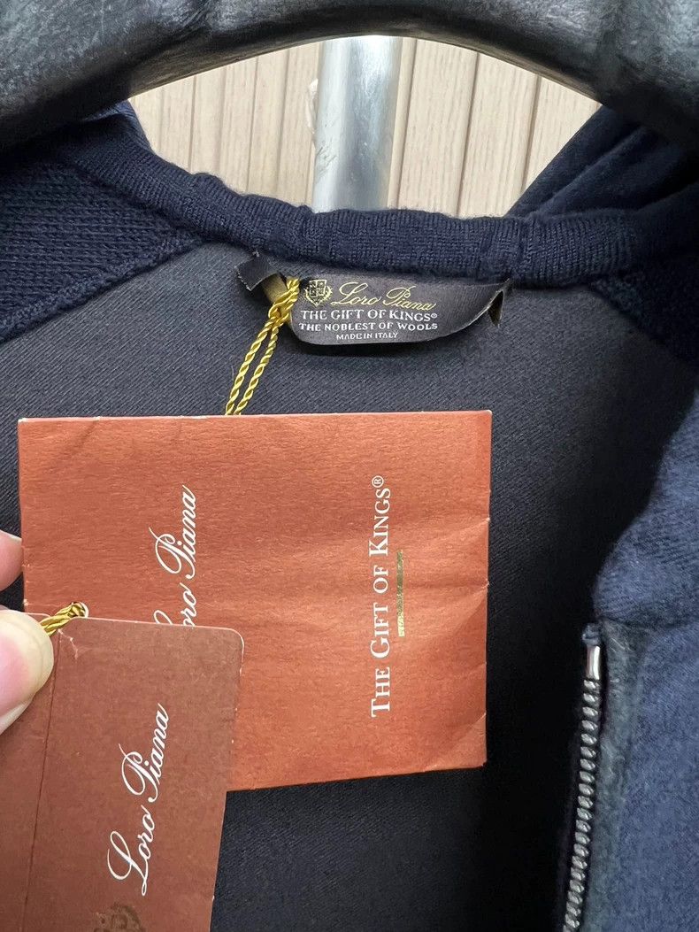 Loro Piana LORO PIANA The King's Gift: A Collection of Camel Hair Size US M / EU 48-50 / 2 - 9 Thumbnail
