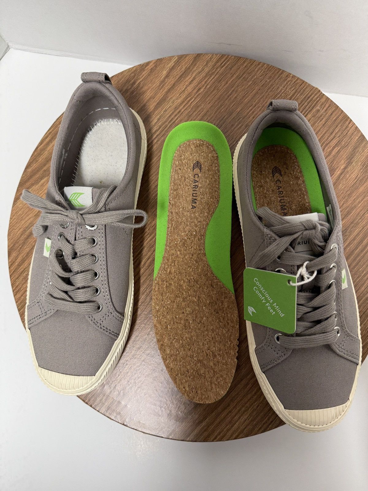 Other Cariuma Unisex Grey Organic Cotton Canvas Neon Sneakers Size US 9.5 / IT 39.5 - 11 Thumbnail