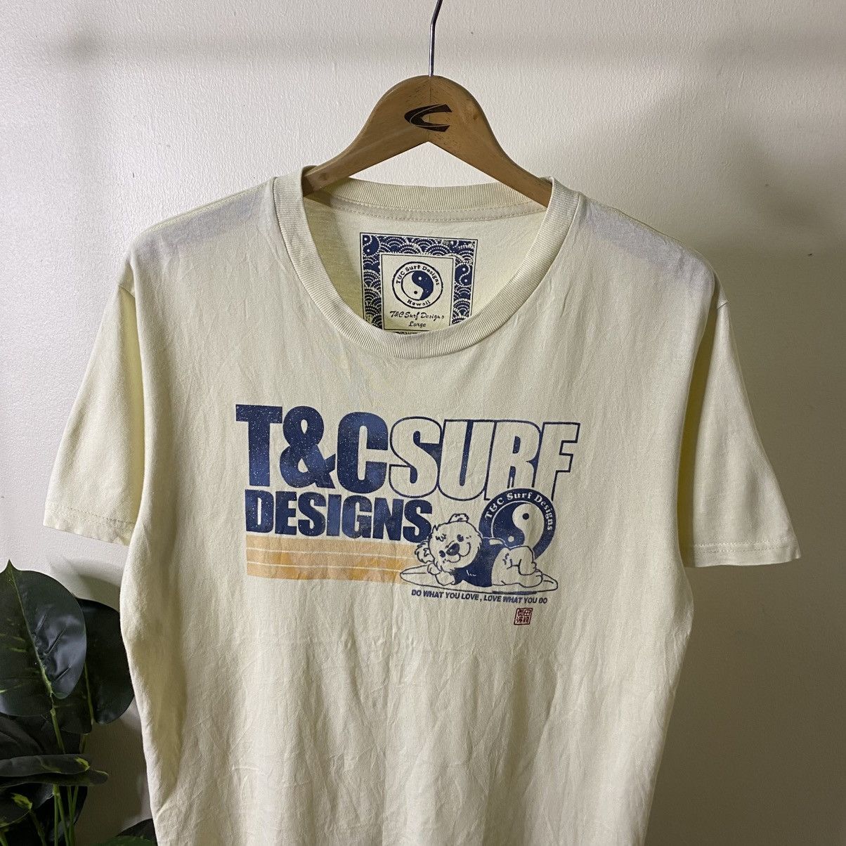 Vintage Y2K T&C Surf Bear Surfing T Shirt Size US M / EU 48-50 / 2 - 2 Thumbnail