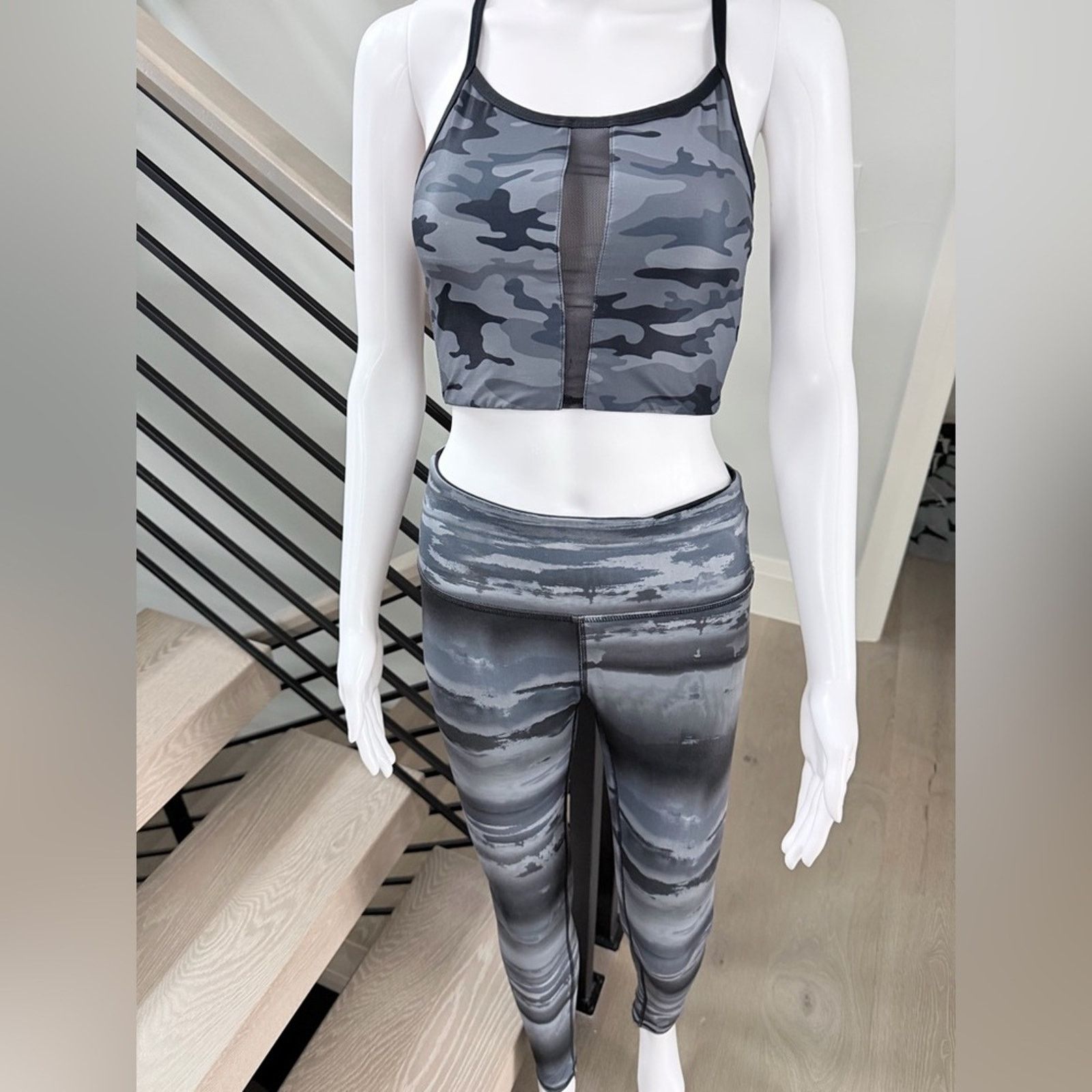 Other Camouflage Gym Activewear Yoga Pilates Workout Outfit size S Size 26" / US 2 / IT 38 - 3 Thumbnail