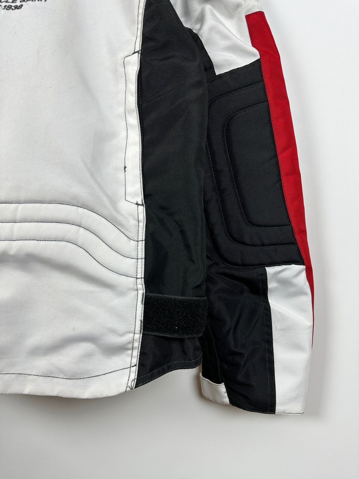 Vintage Vintage Bridgestone Louis 75 Motorcycle Racing Jacket Size US L / EU 52-54 / 3 - 19 Thumbnail