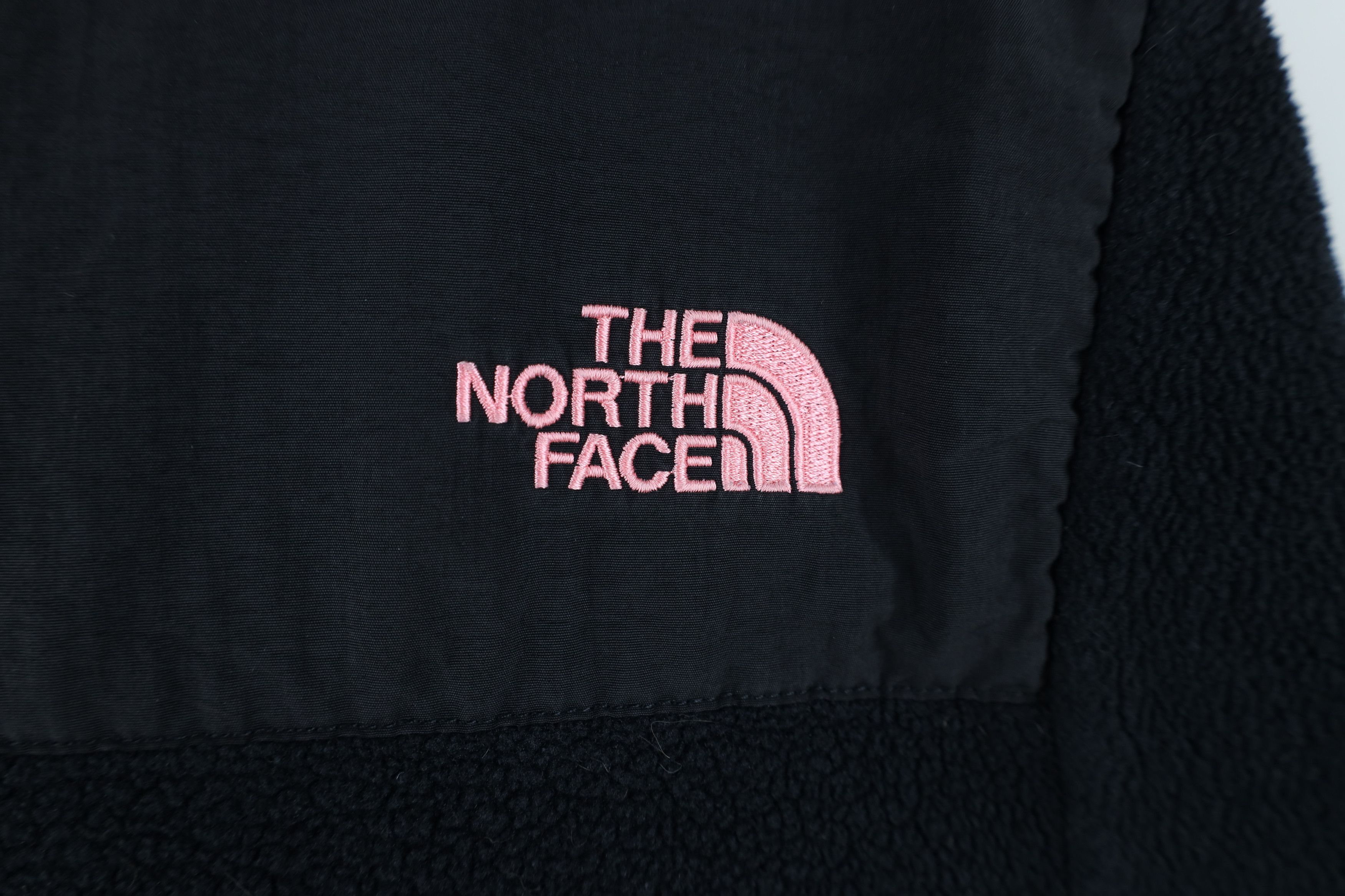 The North Face Vintage The North Face Spell Out Denali Fleece Jacket Black Size M / US 6-8 / IT 42-44 - 13 Thumbnail