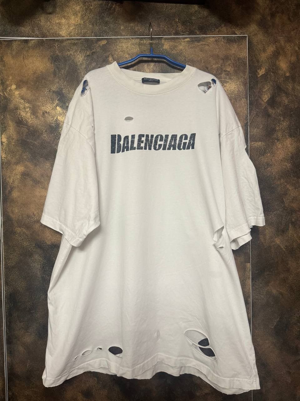 Balenciaga T-shirt BALENCIAGA Logo Distressed Size US L / EU 52-54 / 3 - 1 Thumbnail