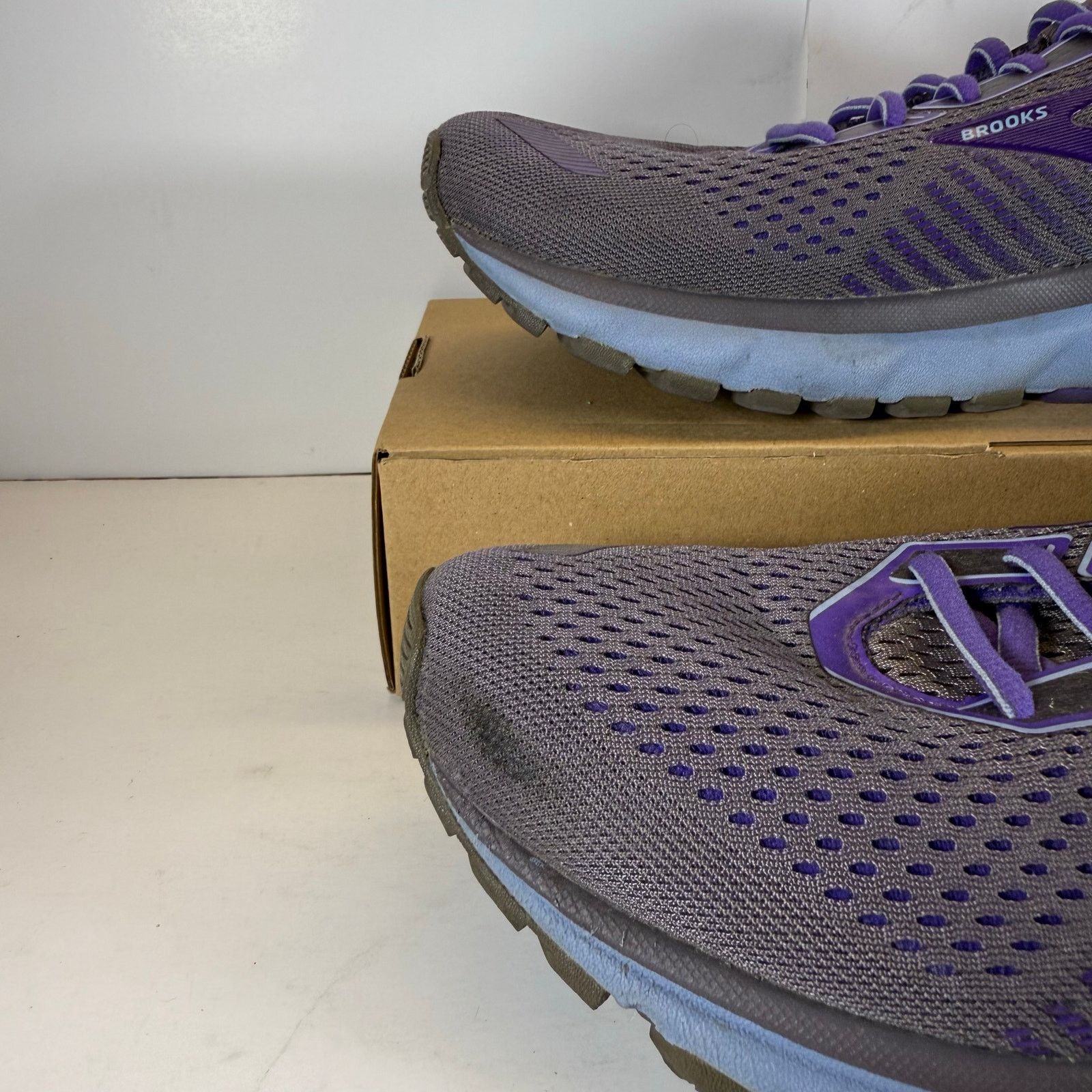 Brooks Brook Running Shoes Purple/Gray Size 11 Women/ 9.5 Men Size US 11 / IT 41 - 2 Thumbnail