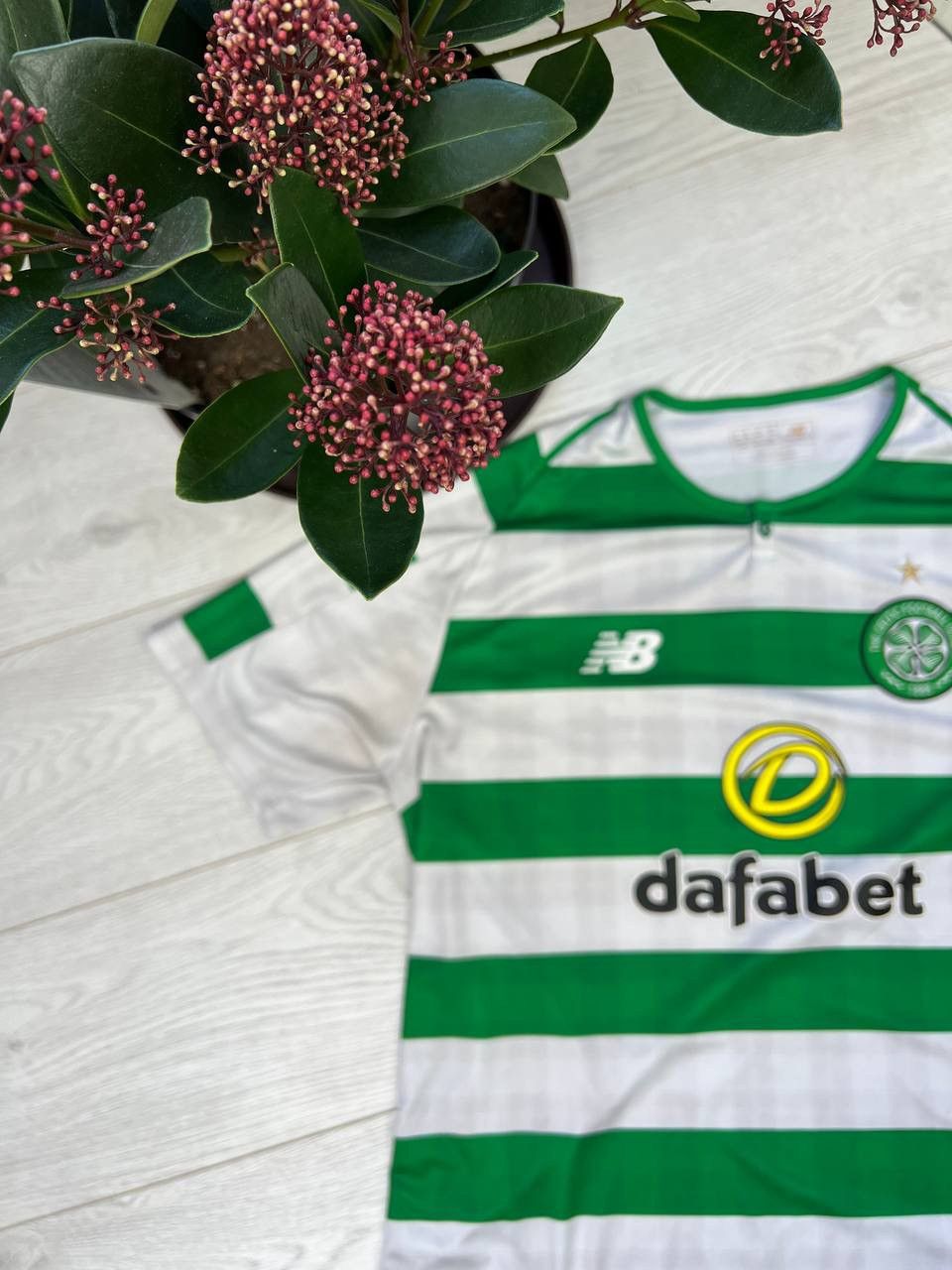 New Balance Celtic New Balance soccer jersey dafabet Size L Size US XL / EU 56 / 4 - 4 Thumbnail