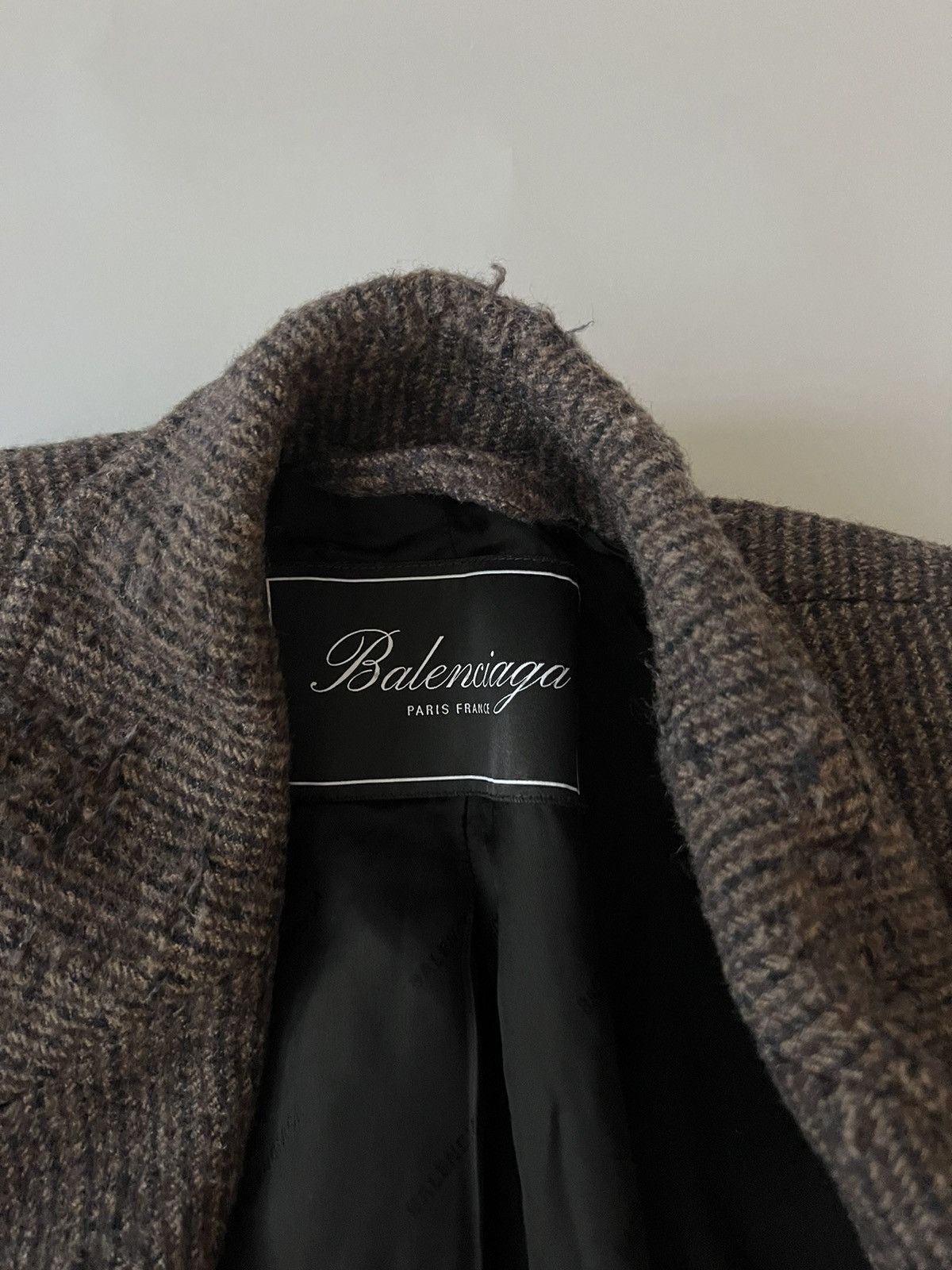 Balenciaga Balenciaga Large Destroyed Coat Size US M / EU 48-50 / 2 - 5 Thumbnail